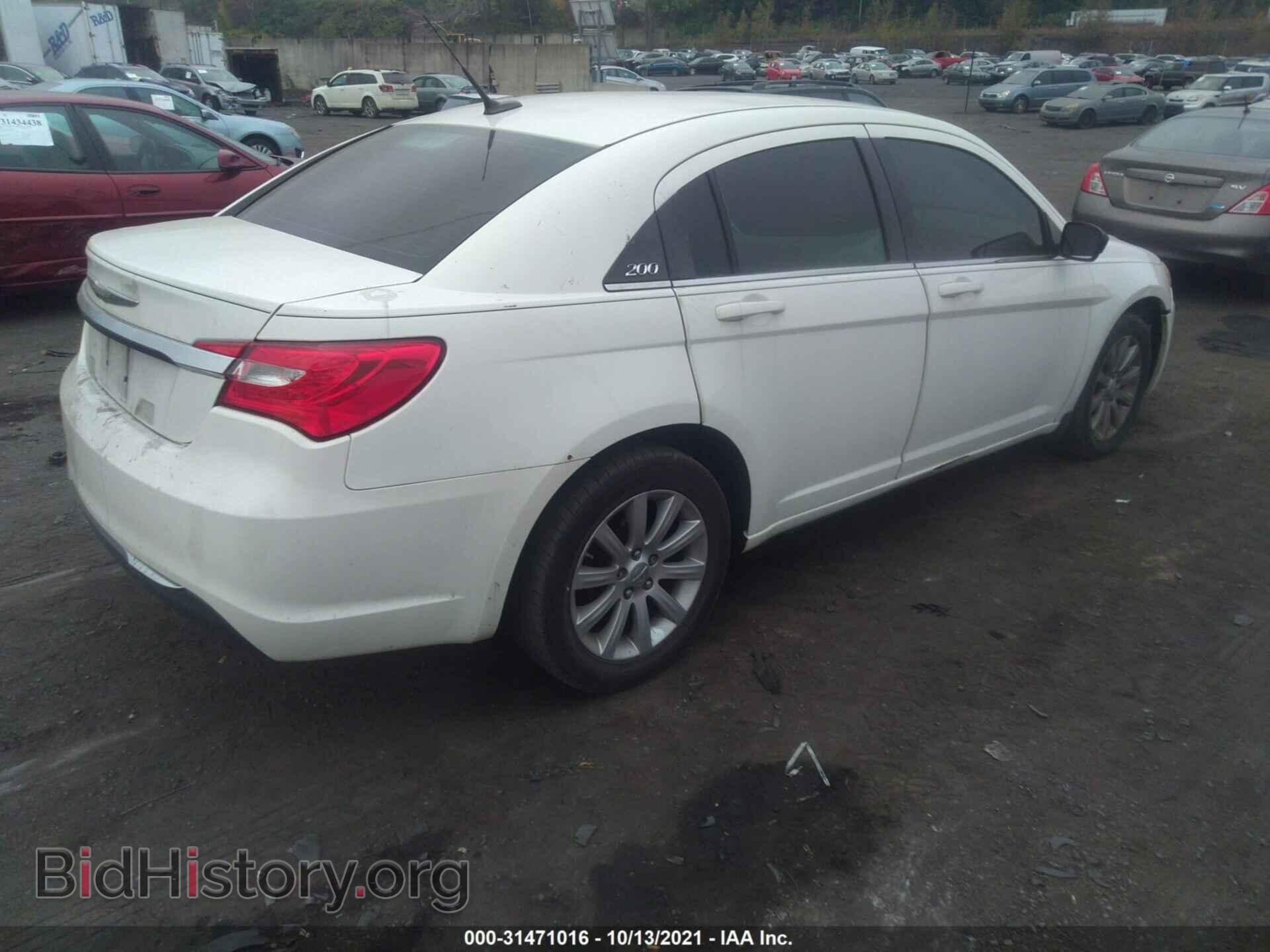 2011 CHRYSLER 200 - VIN: 1C3BC1FBXBN522823 - Фото 4