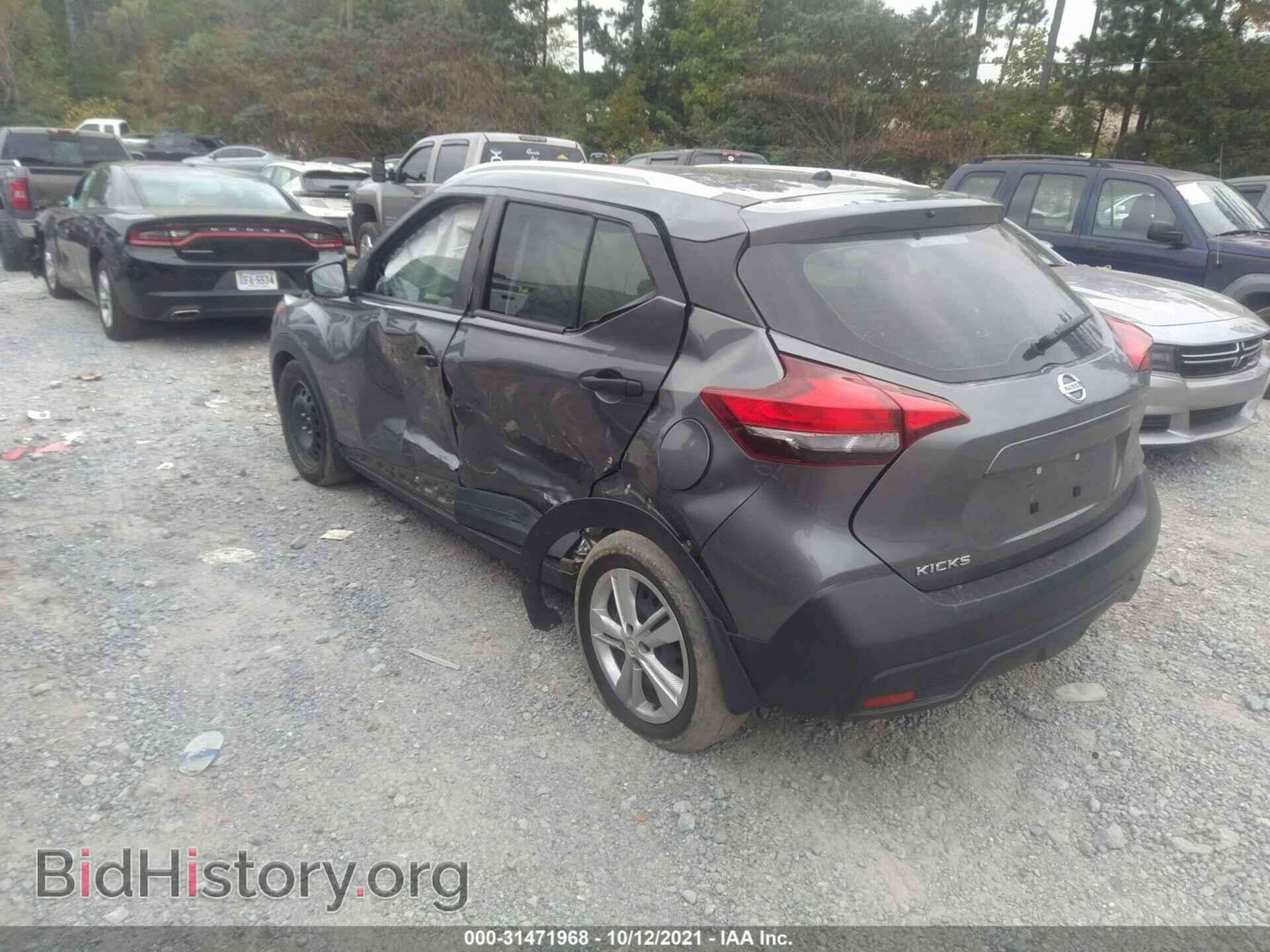 2019 NISSAN KICKS - VIN: 3N1CP5CU3KL540147 - Фото 3