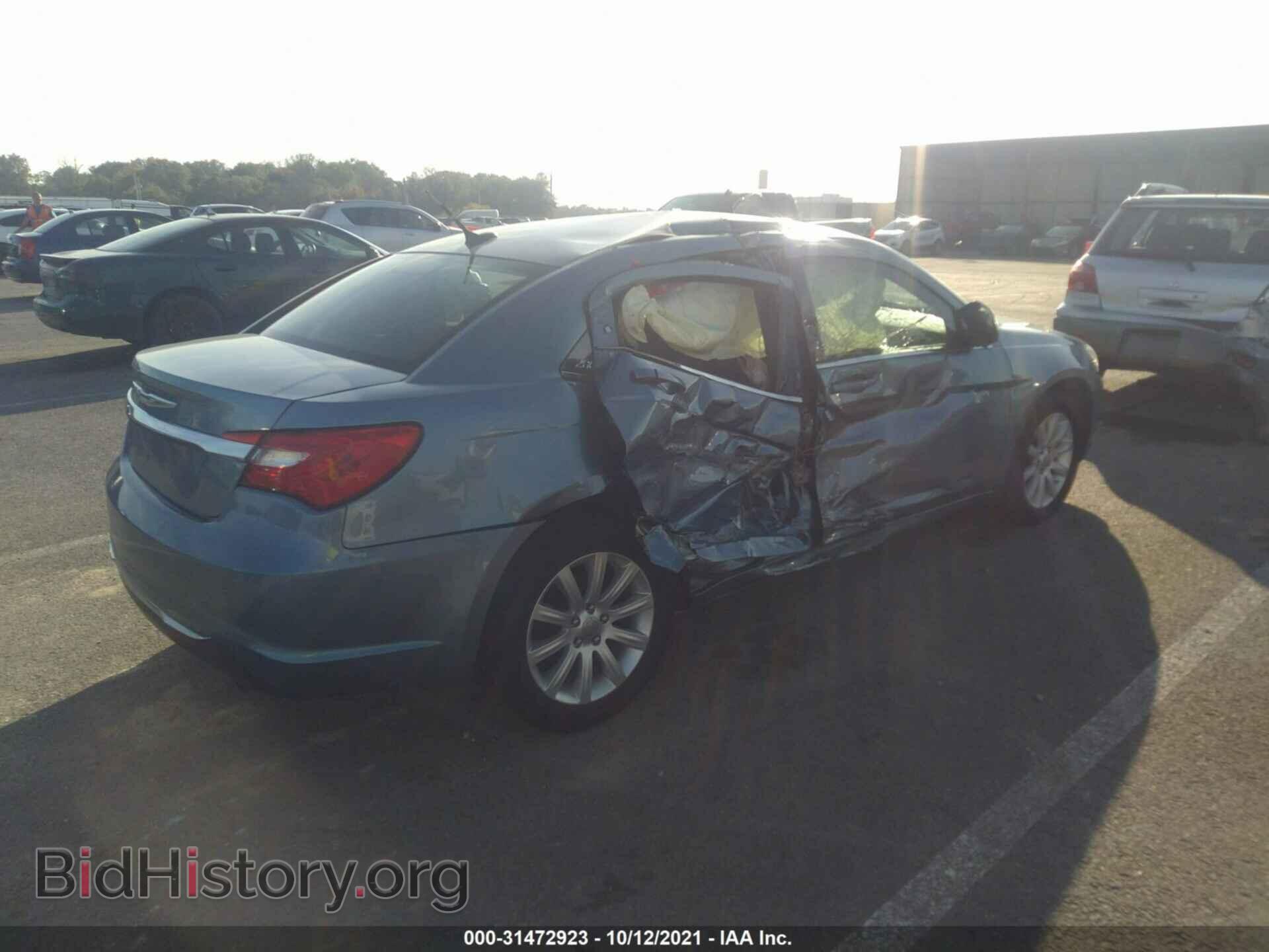 2011 CHRYSLER 200 - VIN: 1C3BC1FBXBN603482 - Фото 4