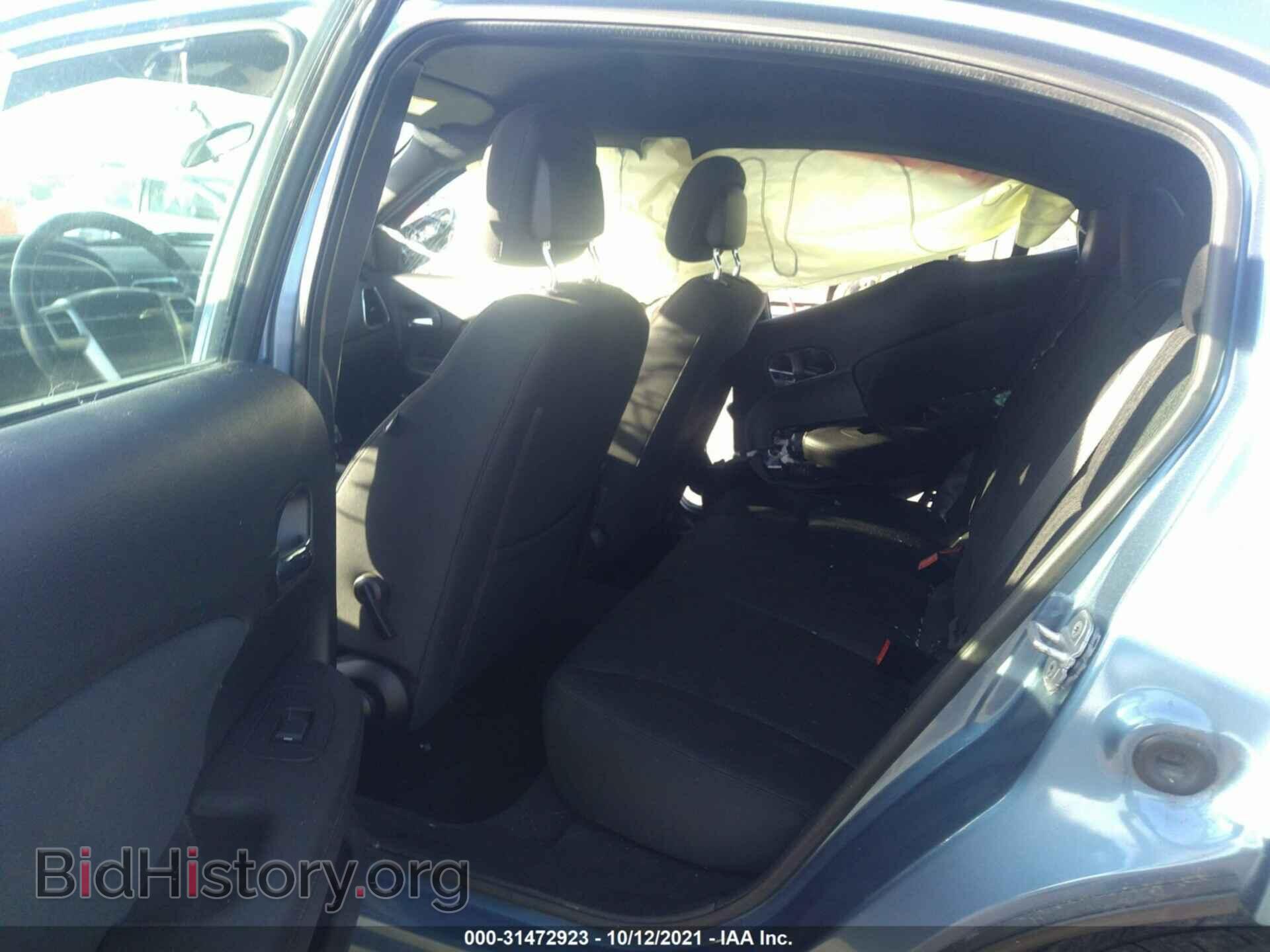 2011 CHRYSLER 200 - VIN: 1C3BC1FBXBN603482 - Фото 8