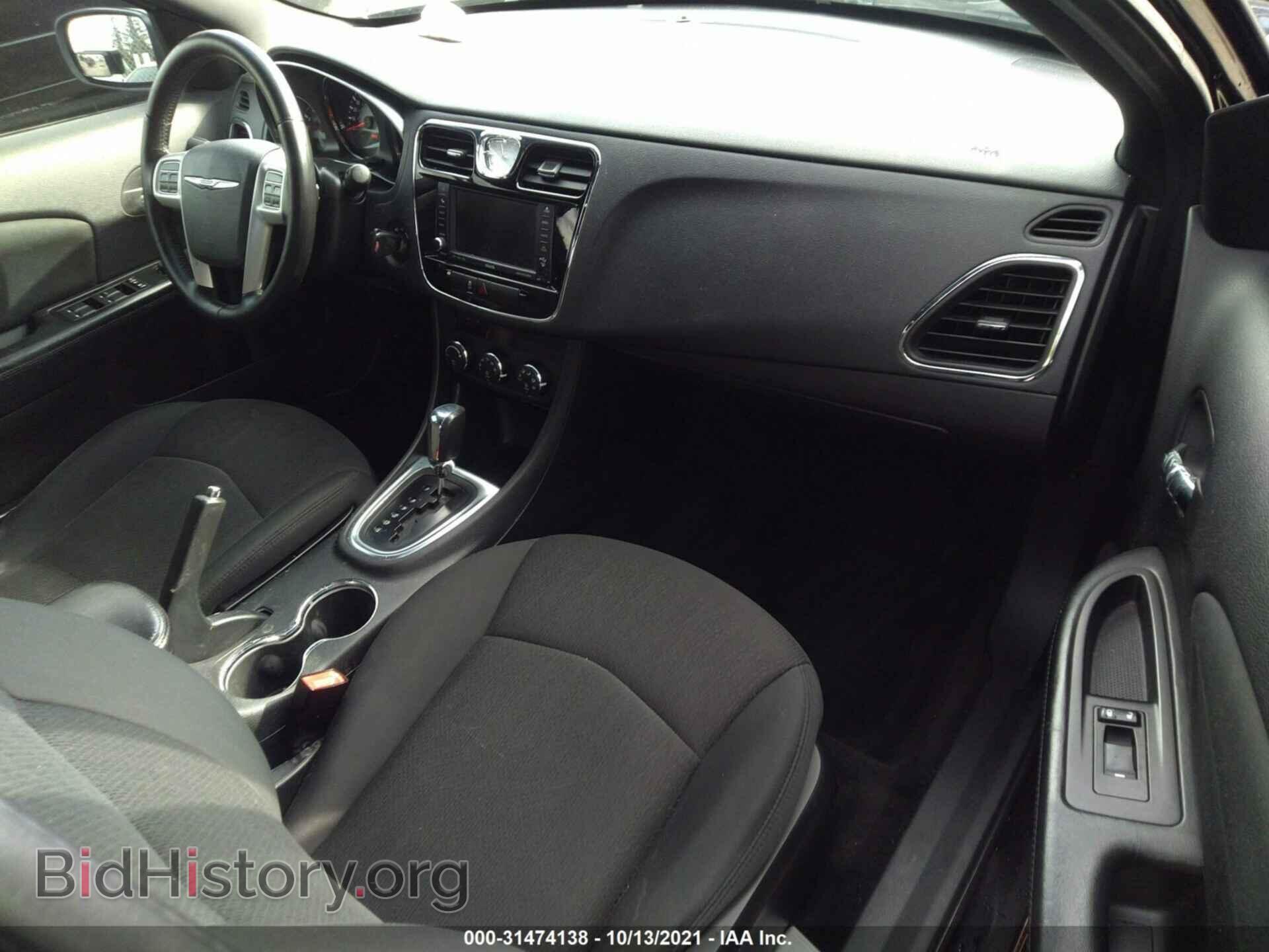 2011 CHRYSLER 200 - VIN: 1C3BC1FB6BN626404 - Фото 5