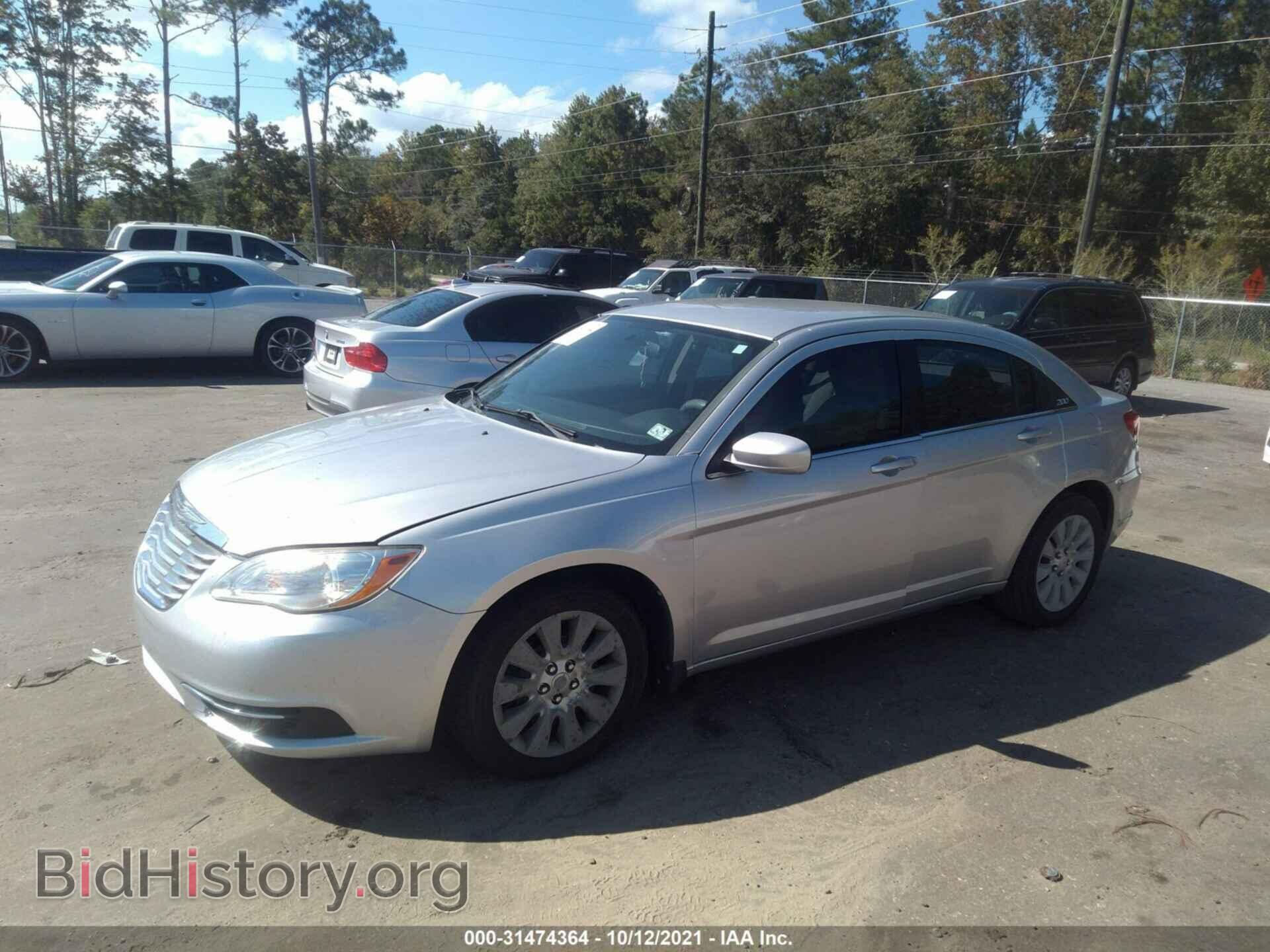 2012 CHRYSLER 200 - VIN: 1C3CCBAB0CN145325 - Фото 2