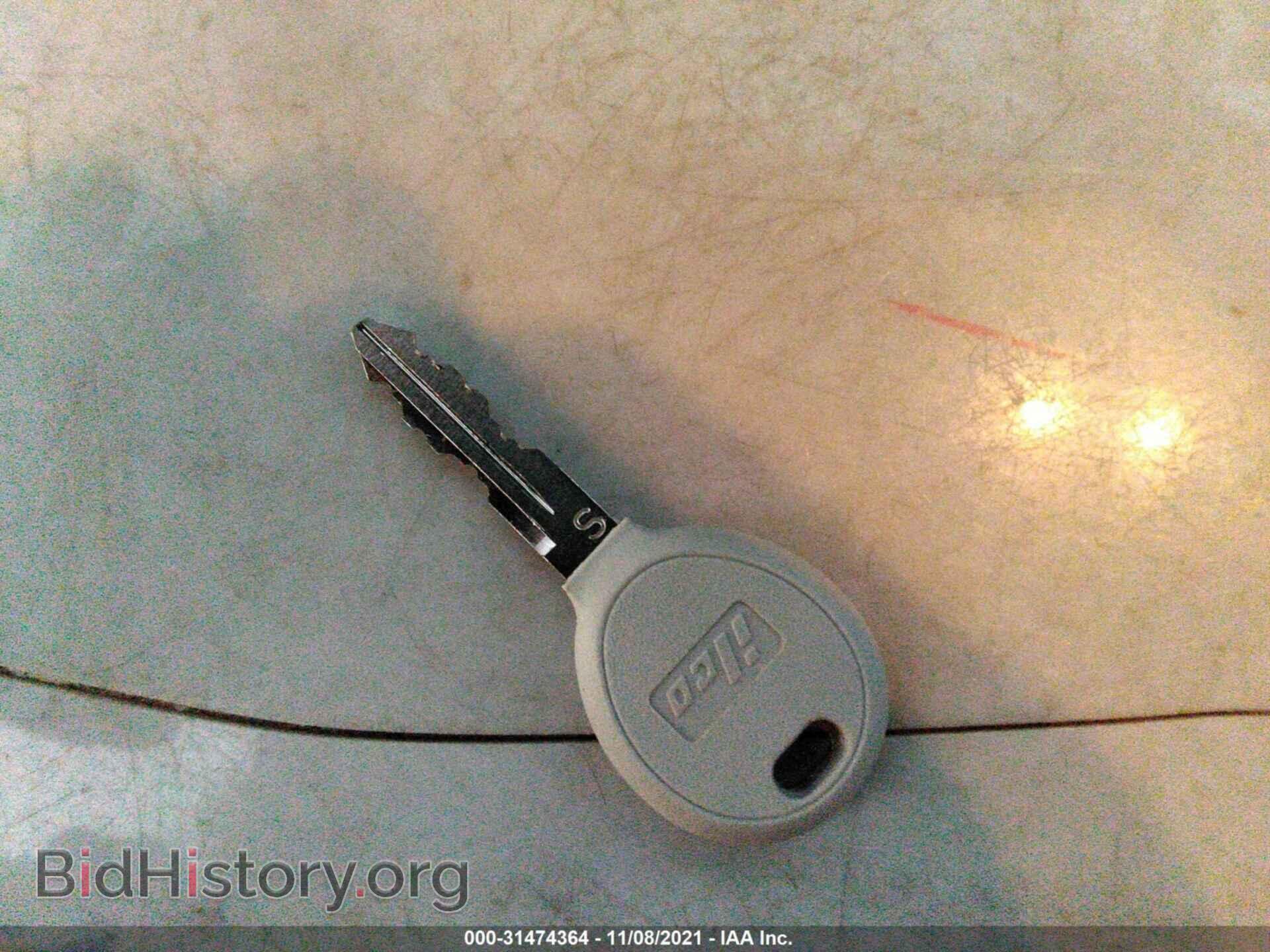 2012 CHRYSLER 200 - VIN: 1C3CCBAB0CN145325 - Фото 11