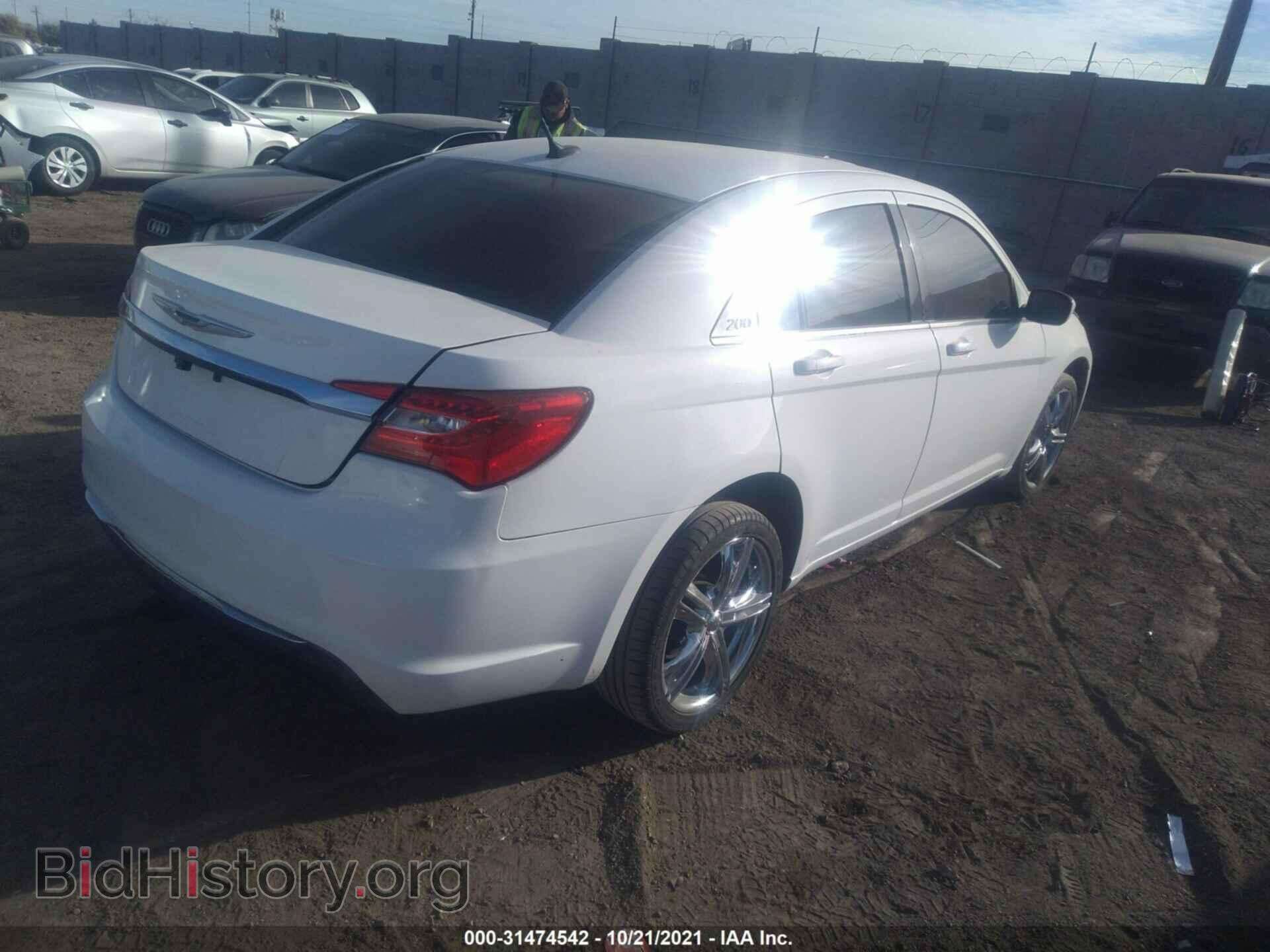 2013 CHRYSLER 200 - VIN: 1C3CCBBBXDN696295 - Фото 4