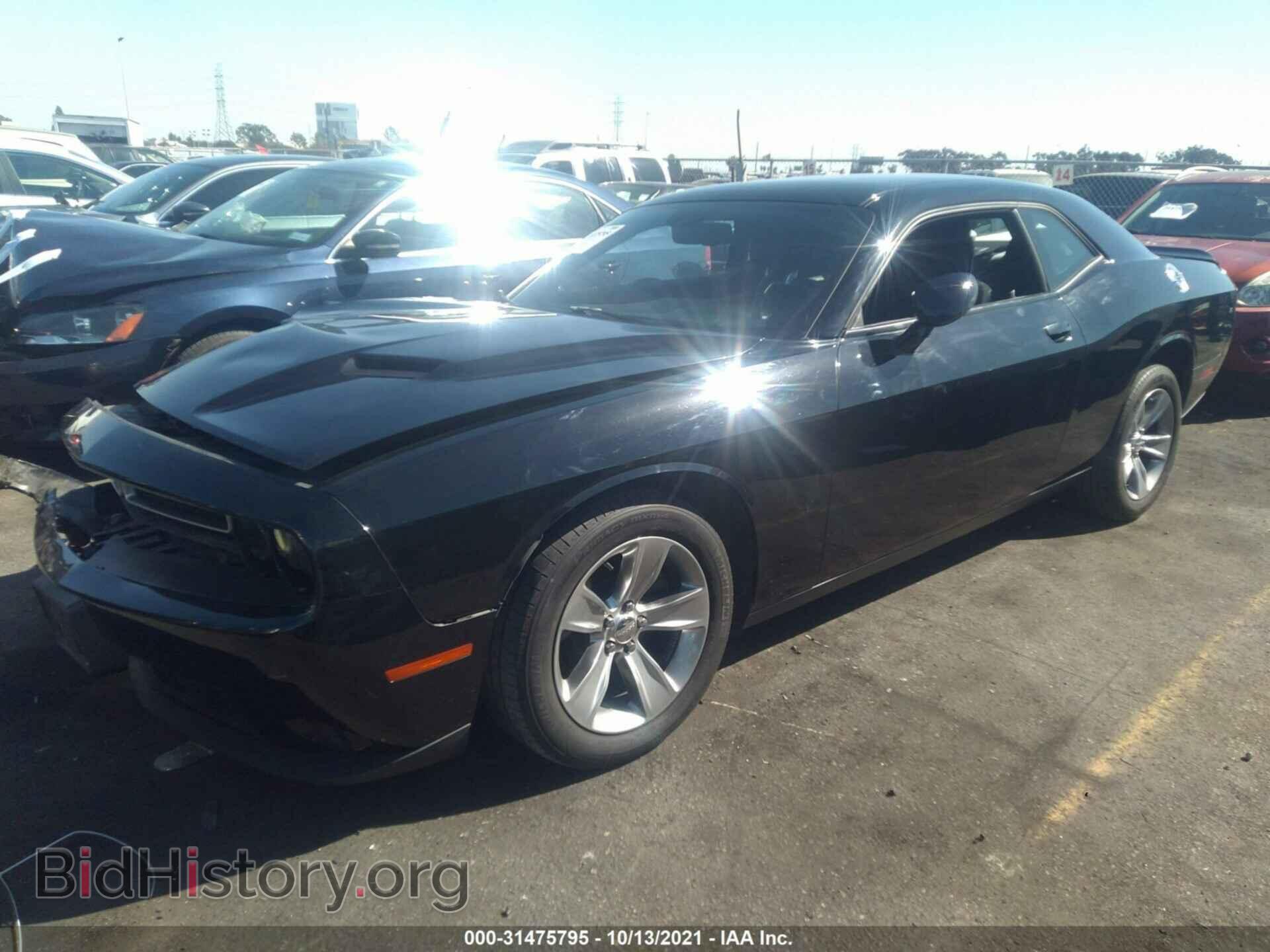 2018 DODGE CHALLENGER - VIN: 2C3CDZAG2JH132213 - Photo 2