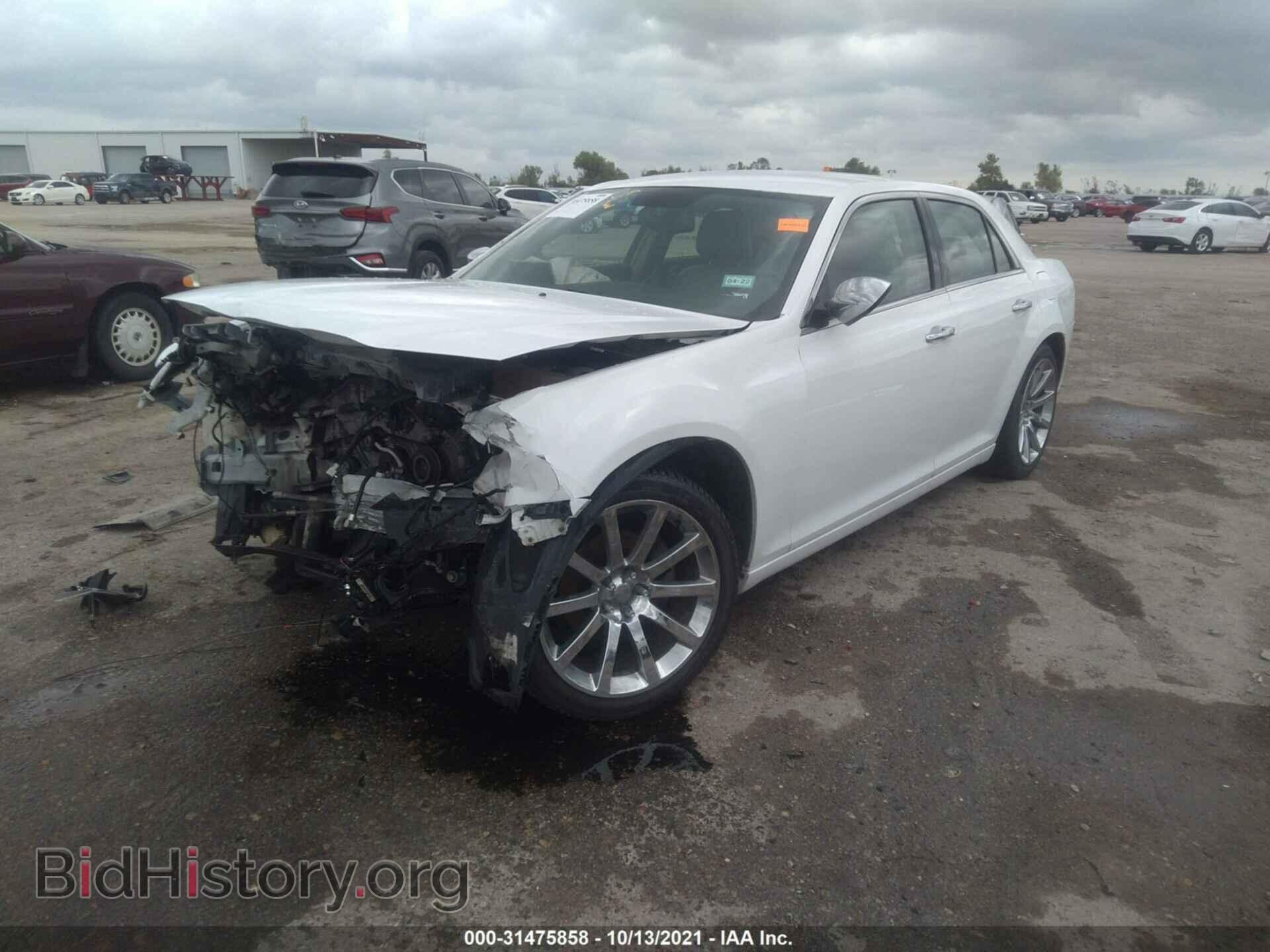 2013 CHRYSLER 300 - VIN: 2C3CCAEG2DH658103 - Фото 2