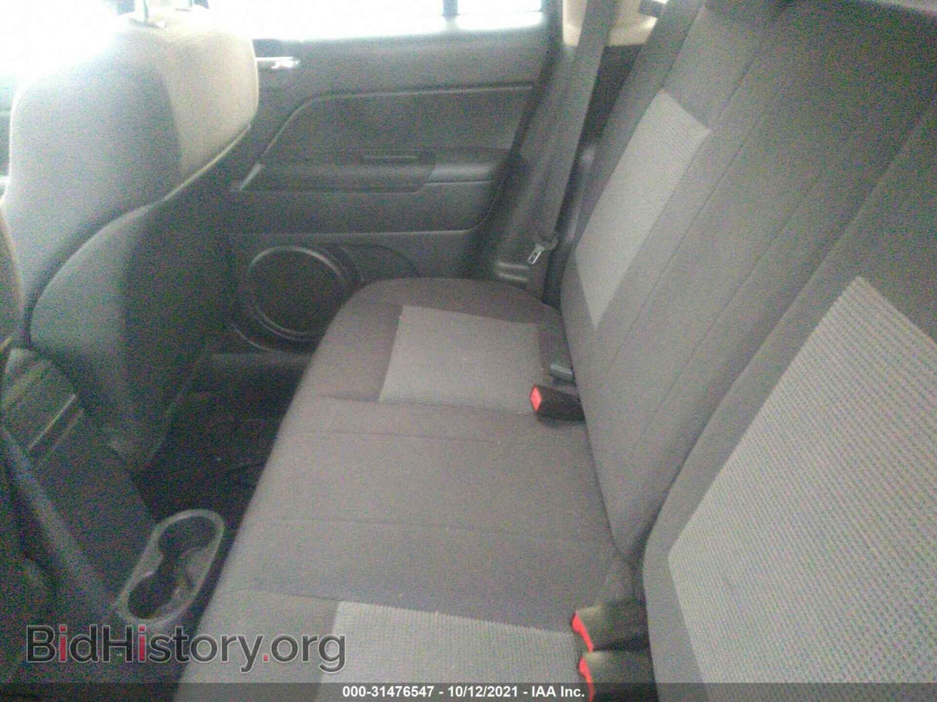 2012 JEEP COMPASS - VIN: 1C4NJDBB1CD577044 - Photo 8
