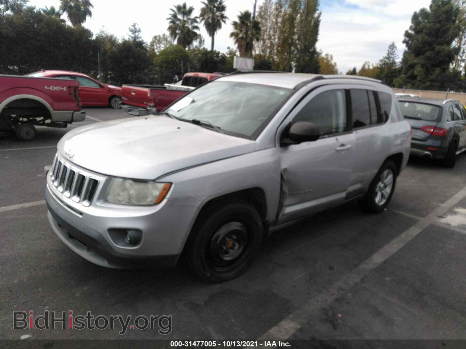 2011 JEEP COMPASS - VIN: 1J4NF1FB9BD180085 - Фото 2