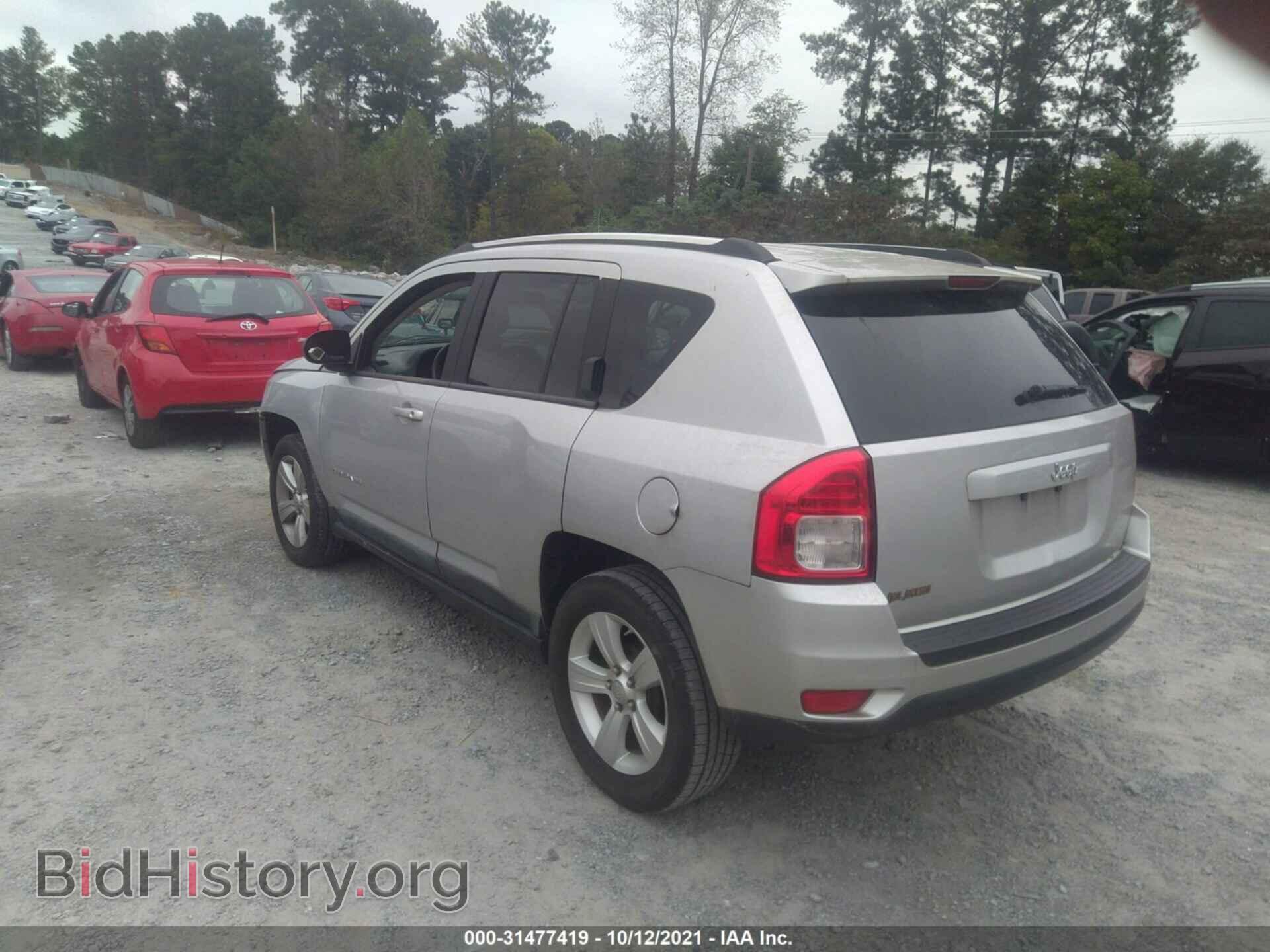 2011 JEEP COMPASS - VIN: 1J4NT1FB4BD267305 - Фото 3
