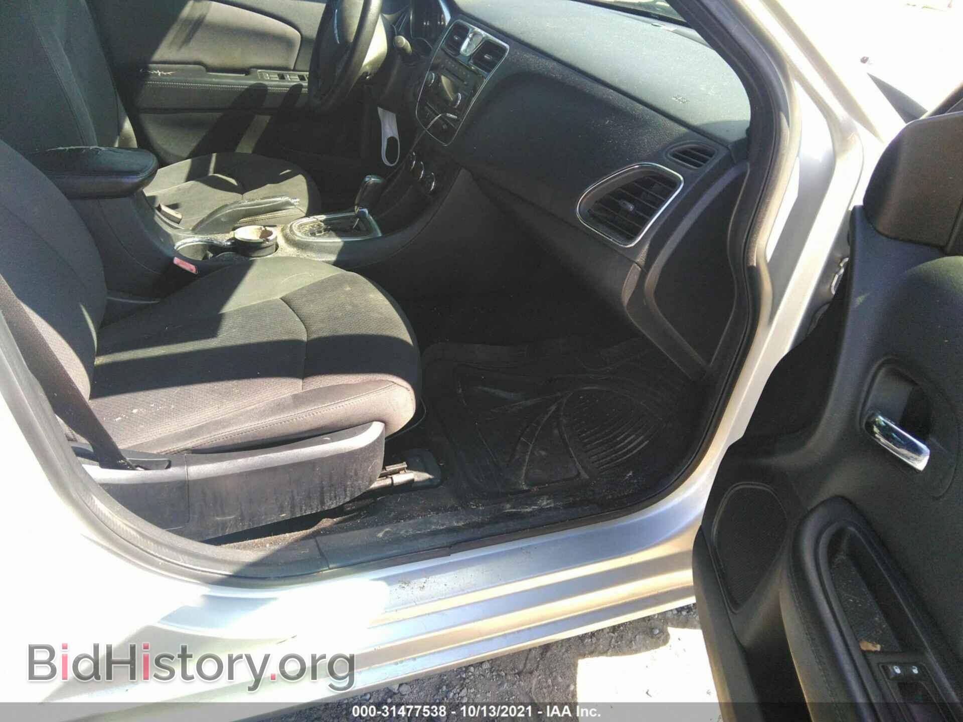 2012 CHRYSLER 200 - VIN: 1C3CCBAB3CN268469 - Photo 5