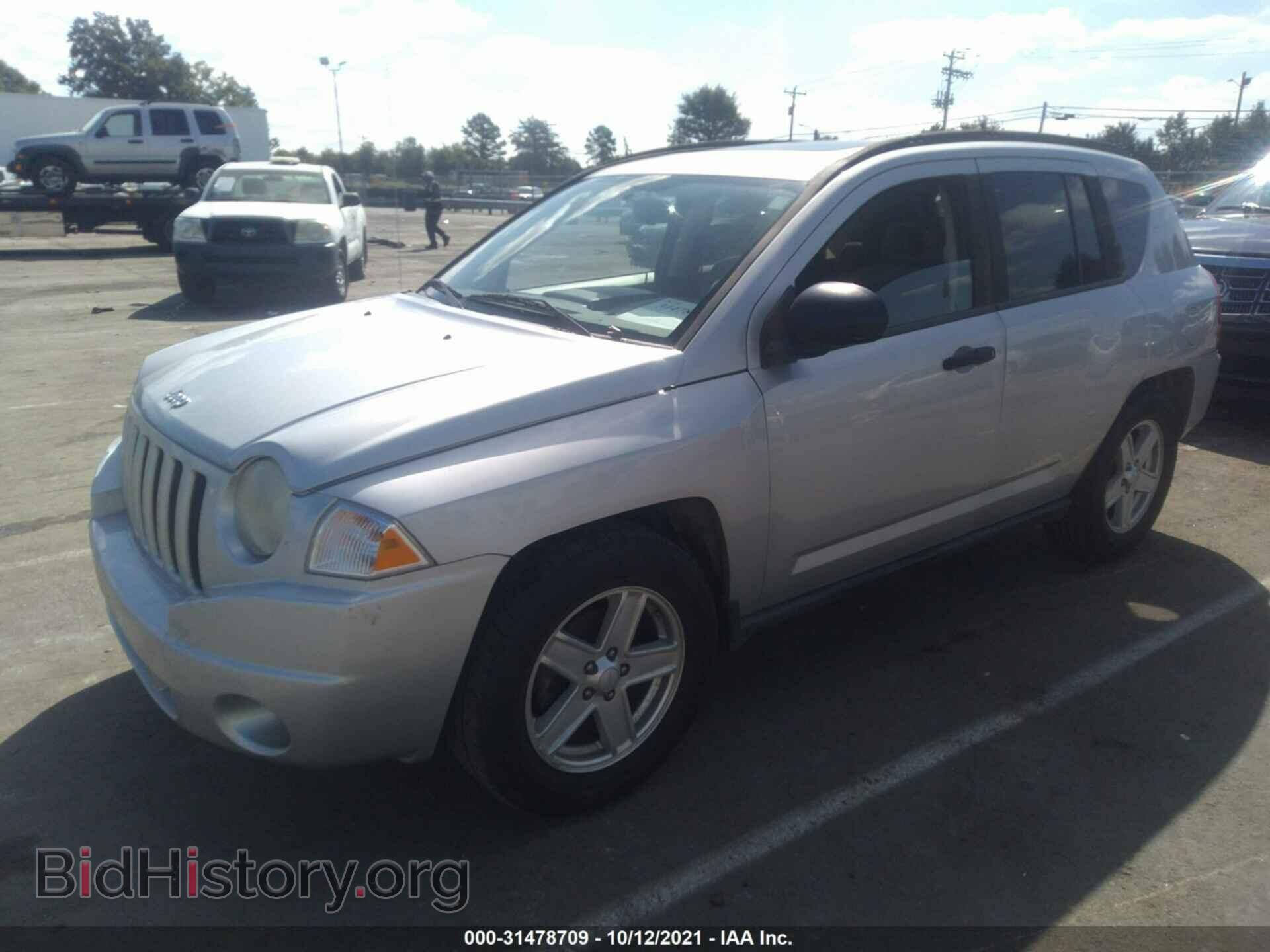 2007 JEEP COMPASS - VIN: 1J8FF47W27D195637 - Фото 2