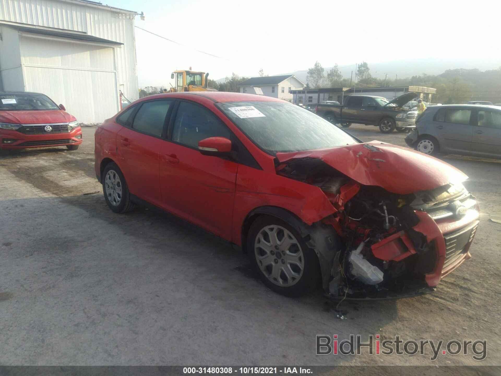 Photo 1FAHP3F2XCL446724 - FORD FOCUS 2012
