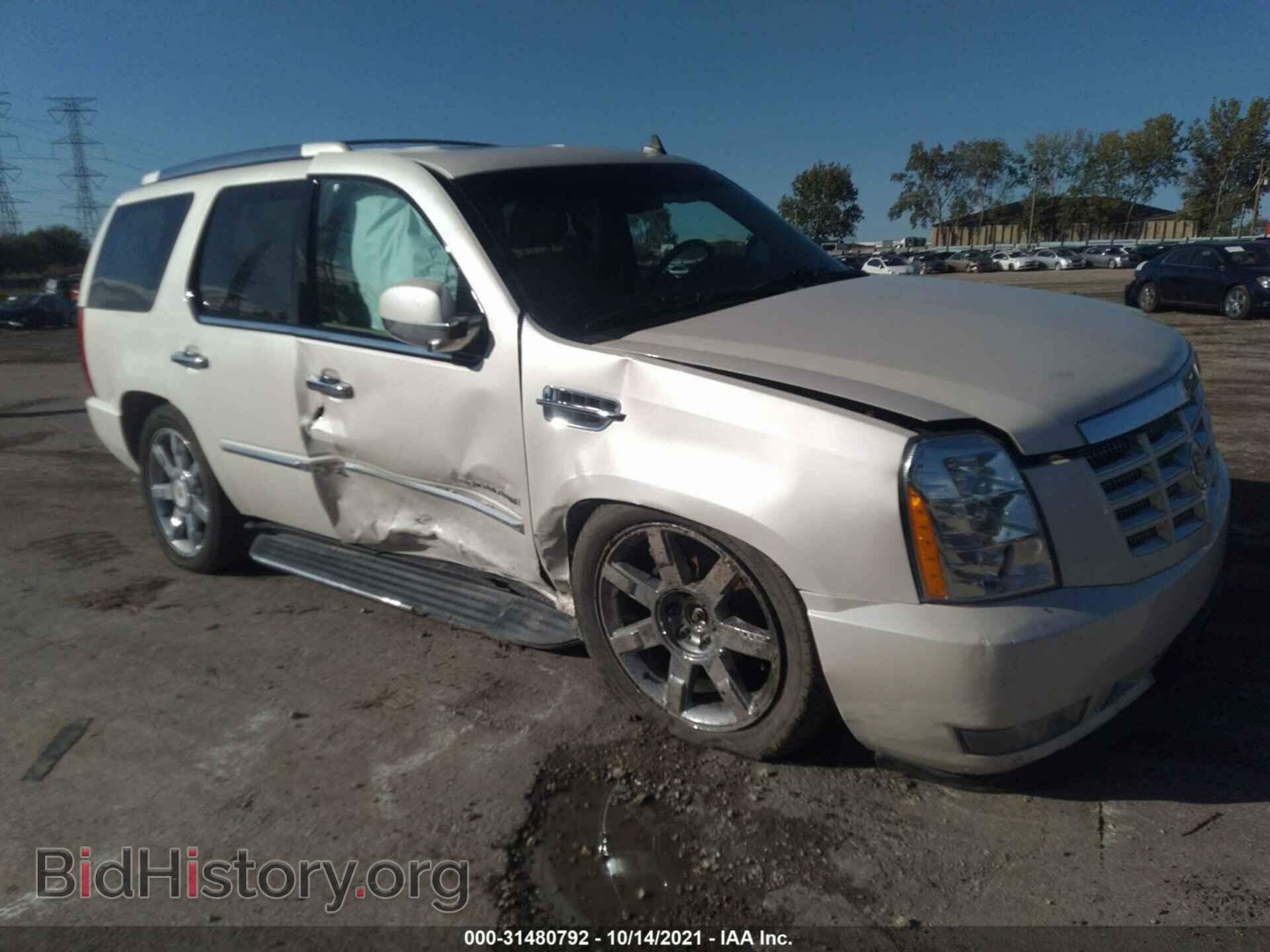 Photo 1GYS4BEF8DR158460 - CADILLAC ESCALADE 2013