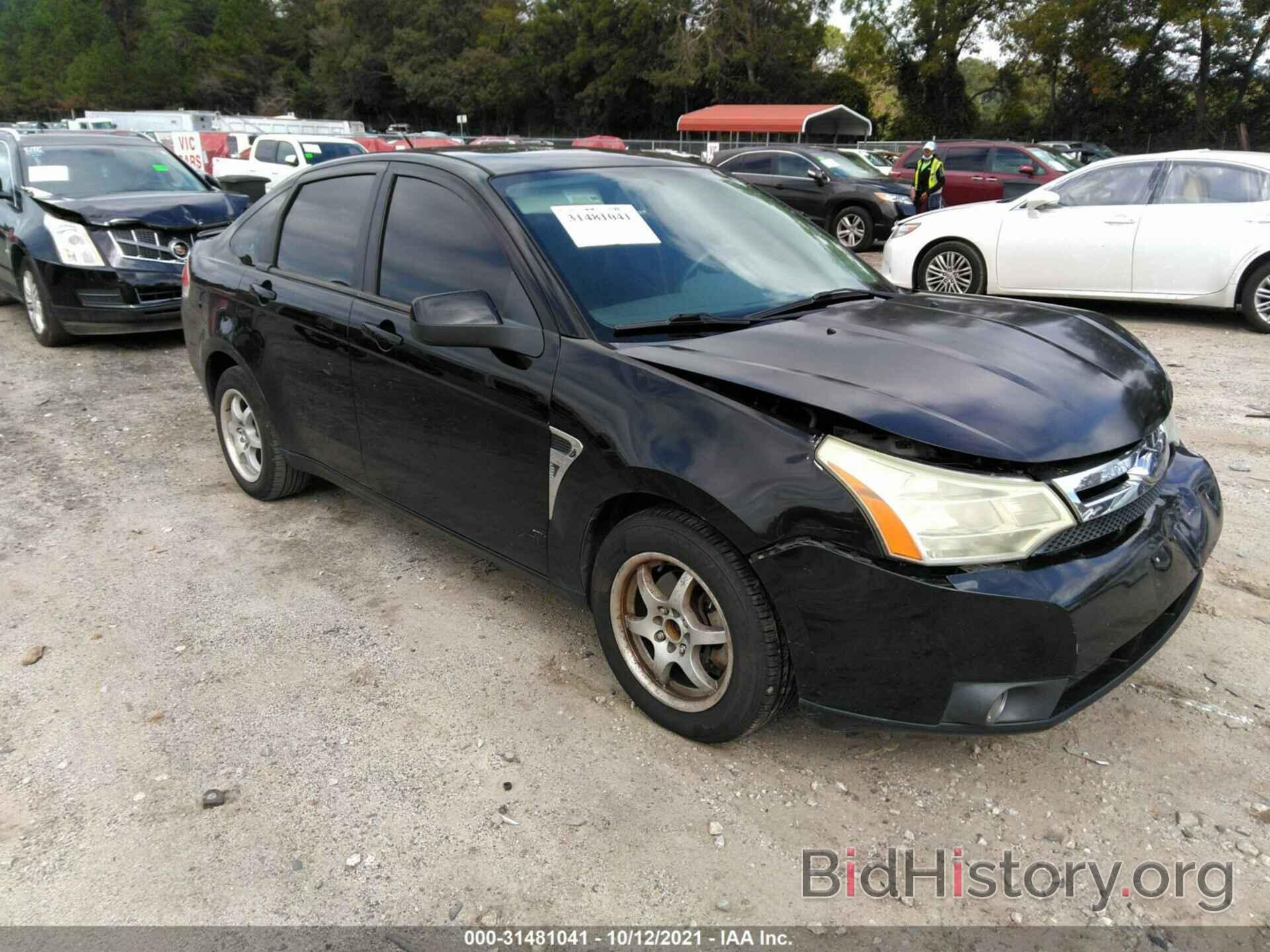 Photo 1FAHP35N48W192493 - FORD FOCUS 2008