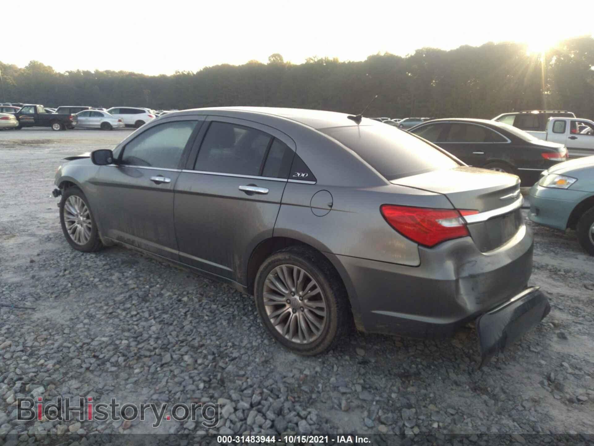 2011 CHRYSLER 200 - VIN: 1C3BC2FG2BN577851 - Photo 3
