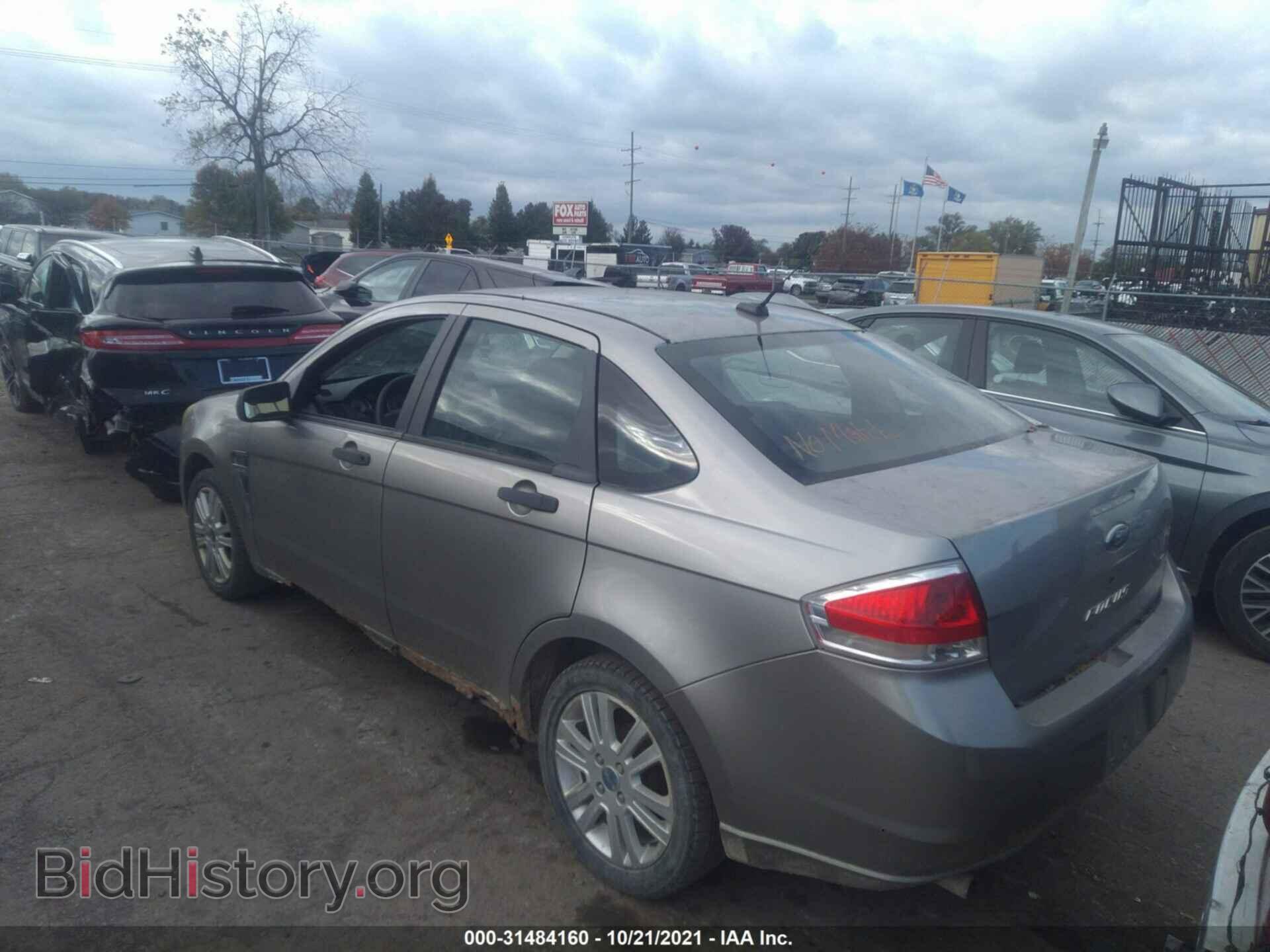 2008 FORD FOCUS - VIN: 1FAHP35N58W247789 - Фото 3
