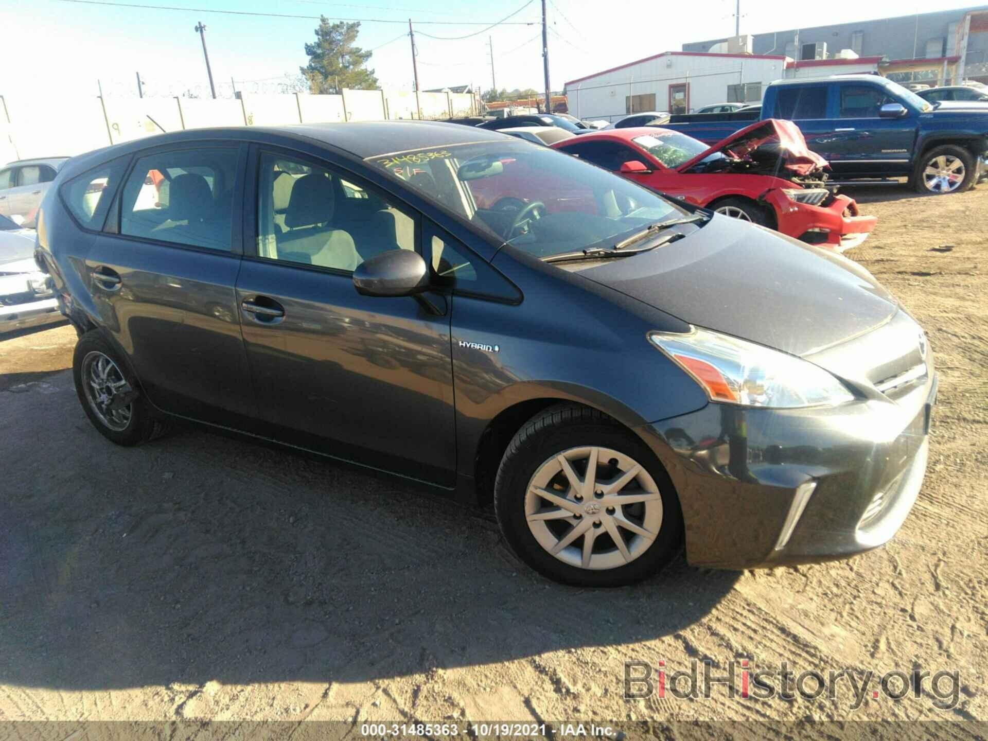 Photo JTDZN3EU2EJ005529 - TOYOTA PRIUS V 2014