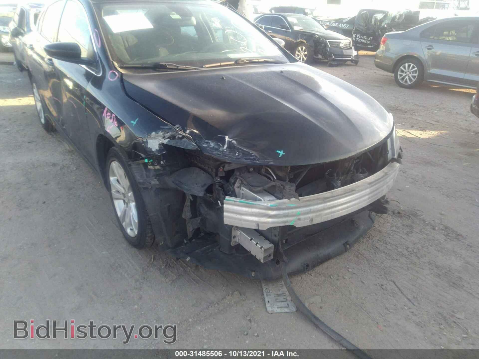 2015 CHRYSLER 200 - VIN: 1C3CCCAB8FN536748 - Фото 6