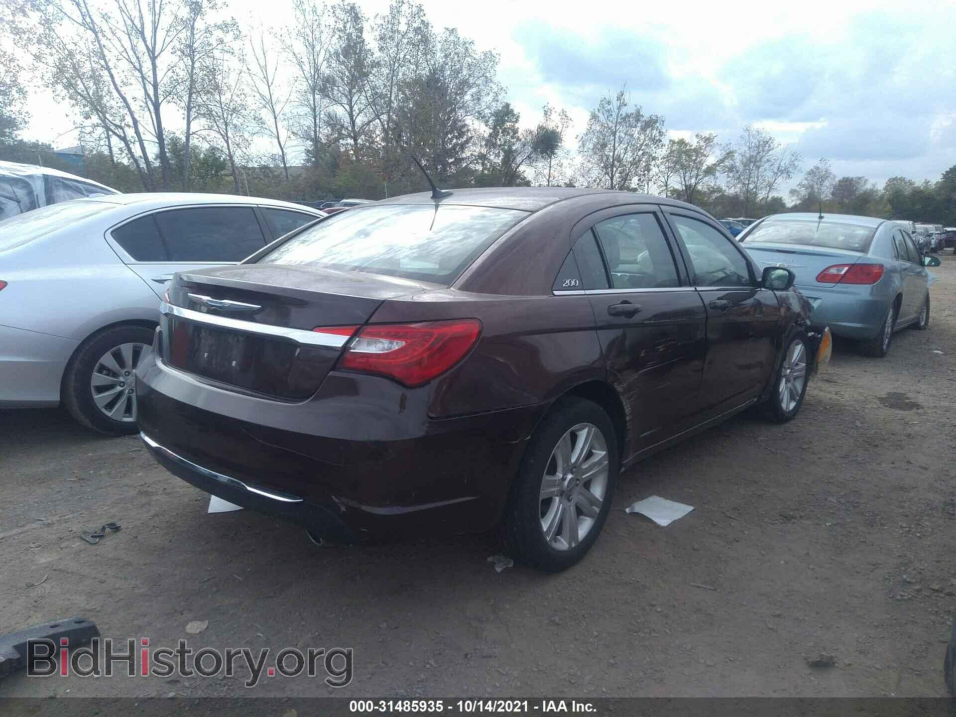 2012 CHRYSLER 200 - VIN: 1C3CCBBG1CN221659 - Фото 4