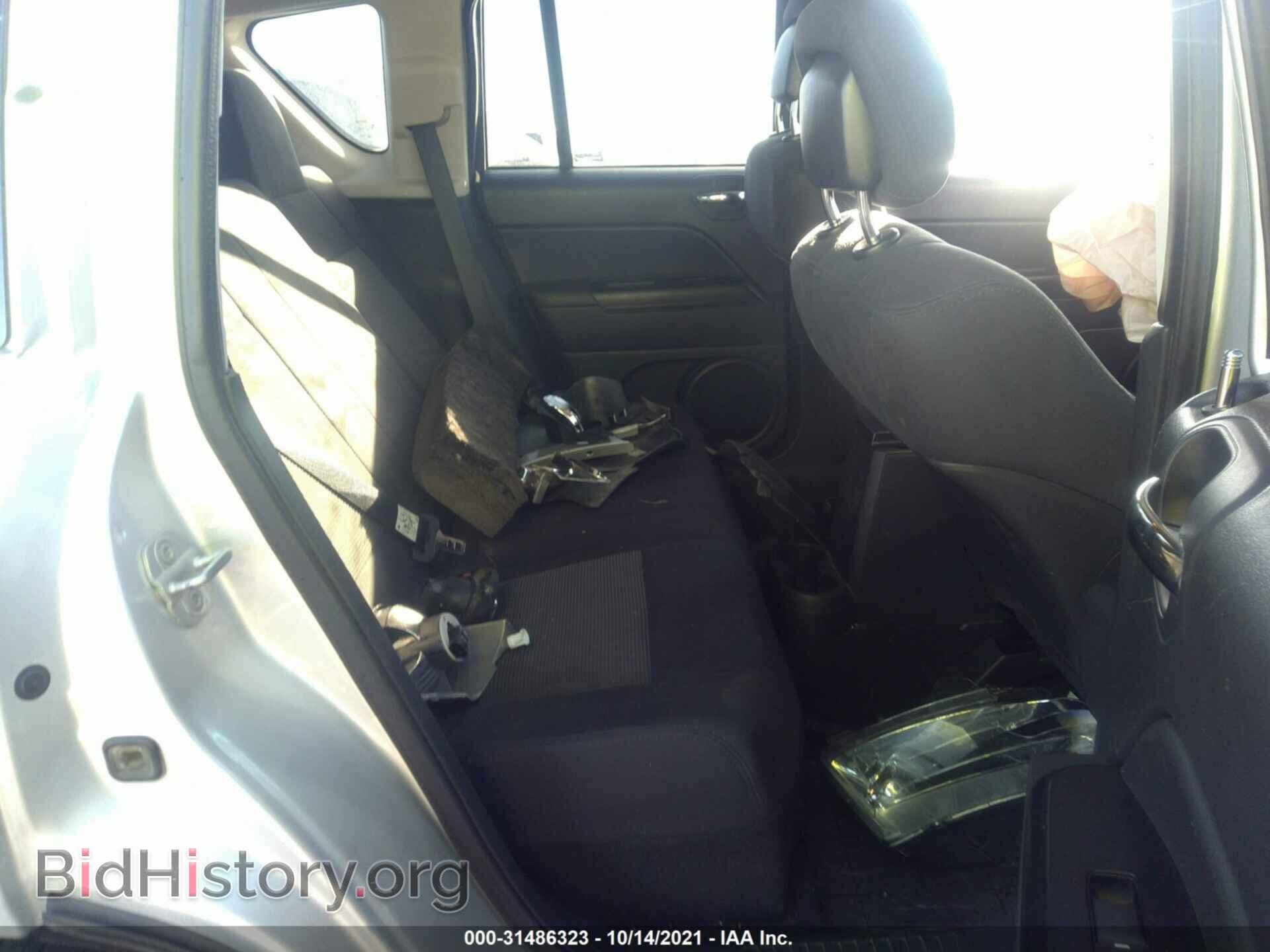2011 JEEP COMPASS - VIN: 1J4NF1FB1BD240442 - Фото 8