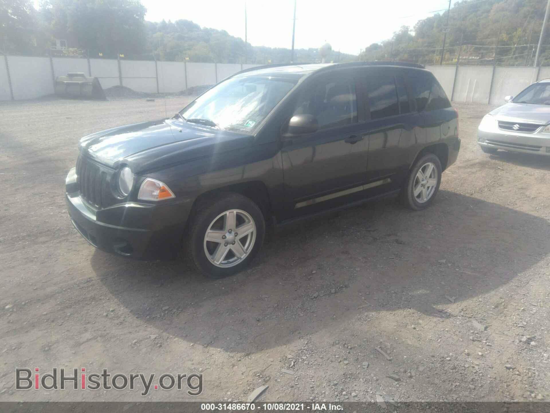 2010 JEEP COMPASS - VIN: 1J4NF1FB2AD623112 - Фото 2