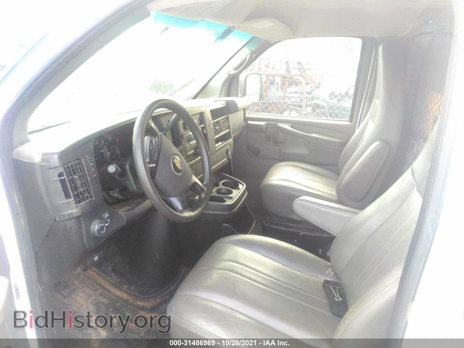 2013 CHEVROLET EXPRESS CARGO VAN - VIN: 1GCSGAFX1D1176876 - Фото 5
