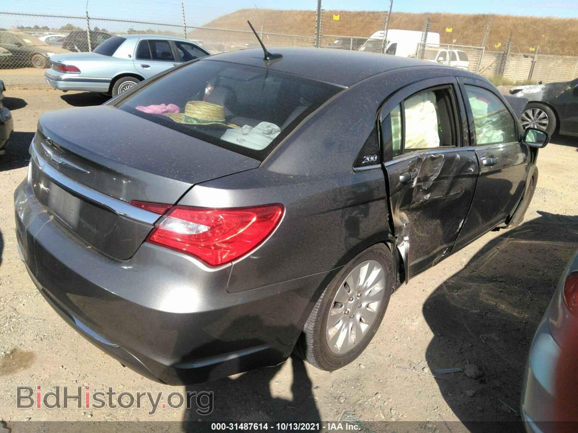 2012 CHRYSLER 200 - VIN: 1C3CCBAB1CN226267 - Фото 4