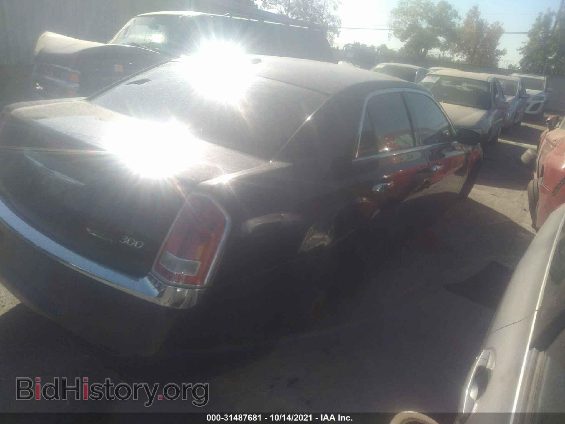 2012 CHRYSLER 300 - VIN: 2C3CCACG8CH265837 - Фото 4