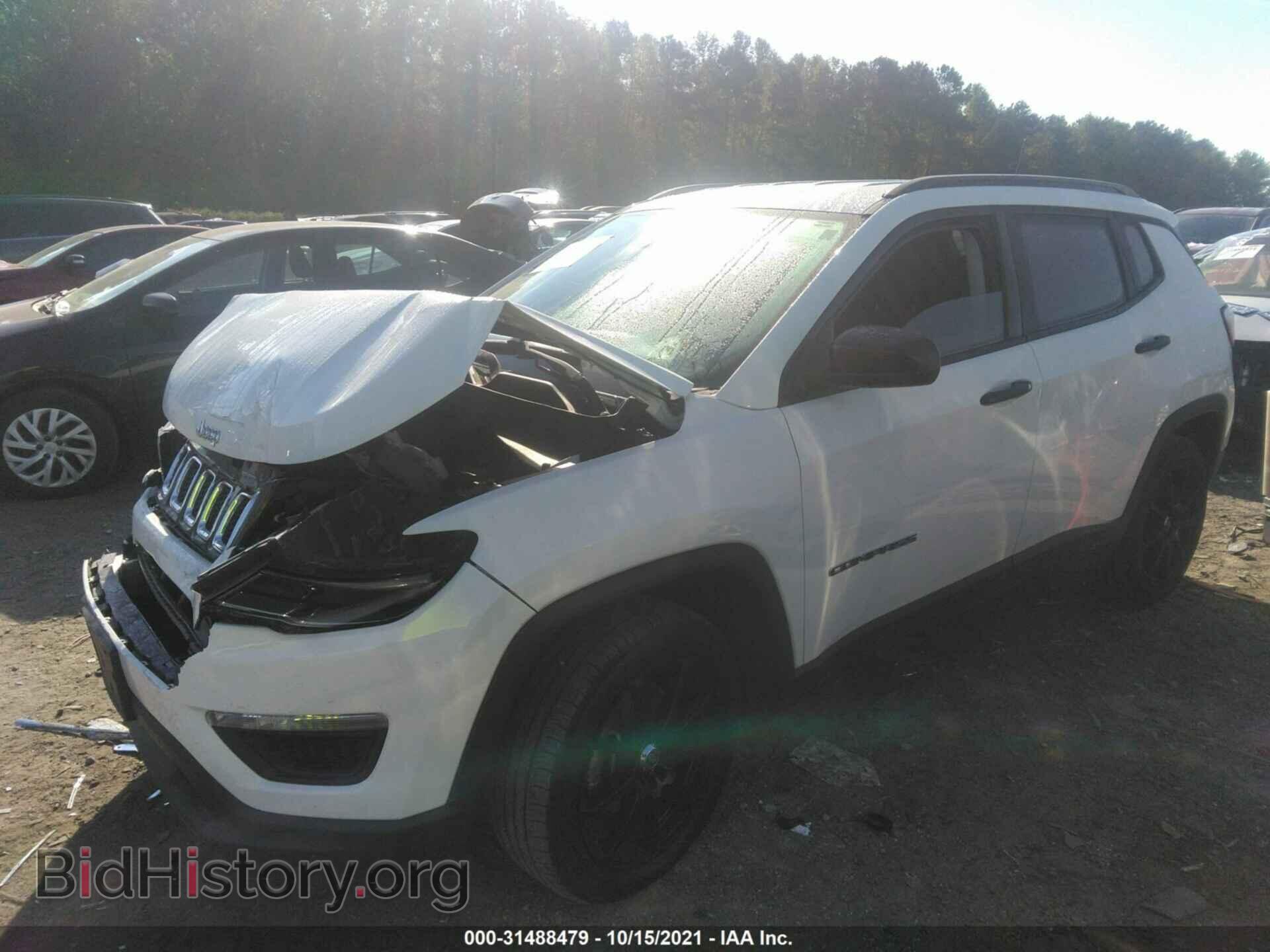 2017 JEEP COMPASS - VIN: 3C4NJCAB8HT669698 - Фото 2