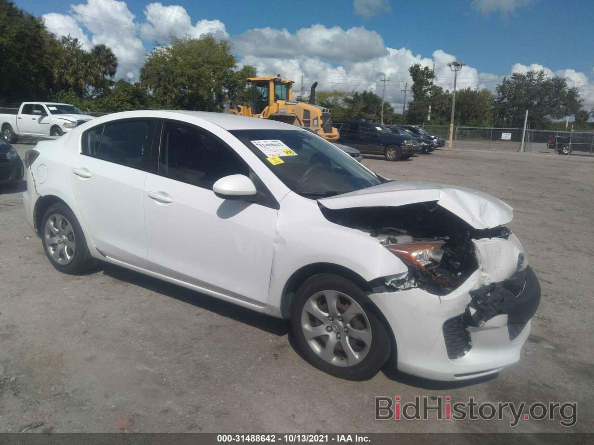 Photo JM1BL1U7XD1844527 - MAZDA MAZDA3 2013