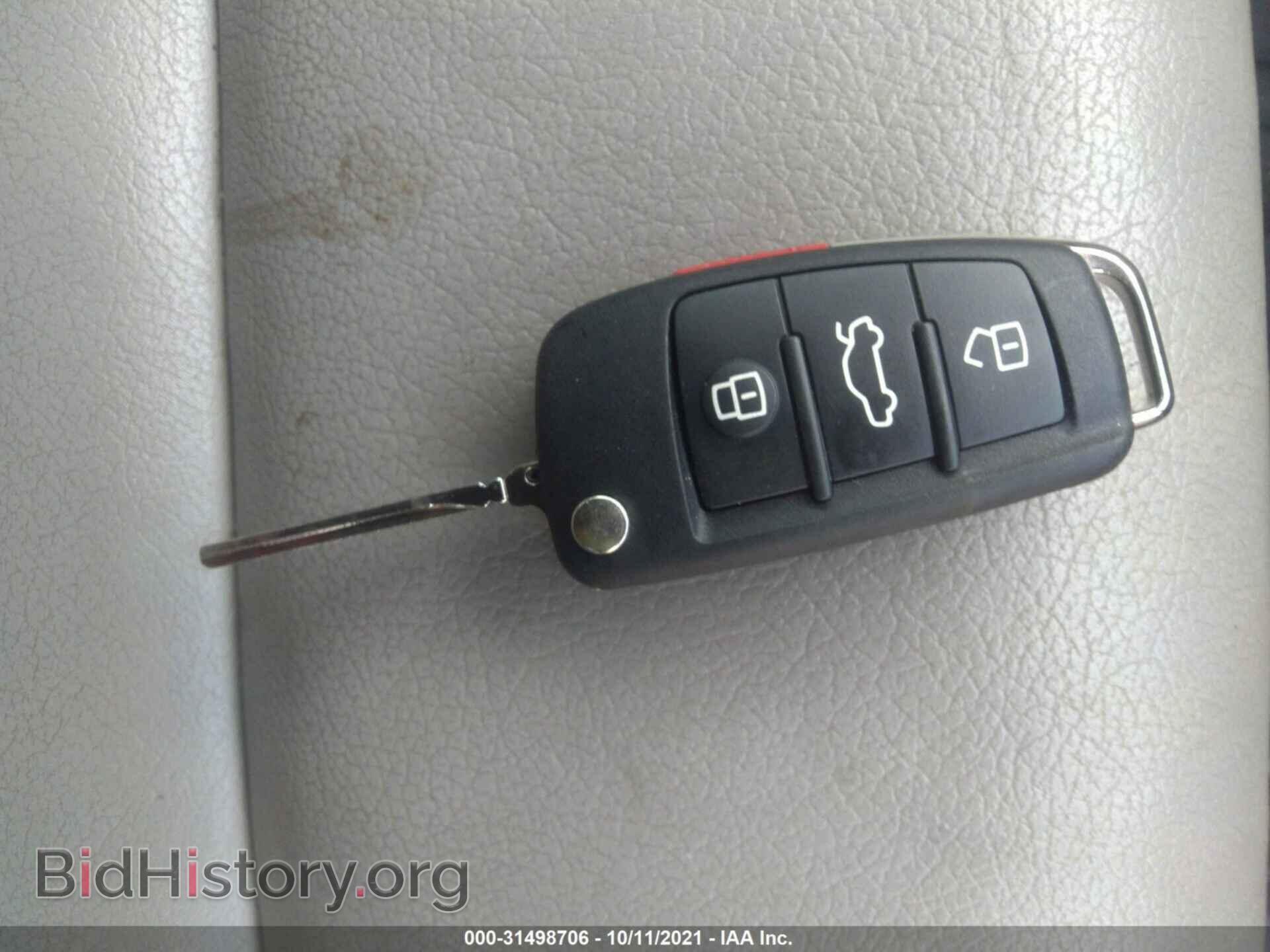 2008 AUDI A4 - VIN: WAUDF78EX8A100358 - Фото 11