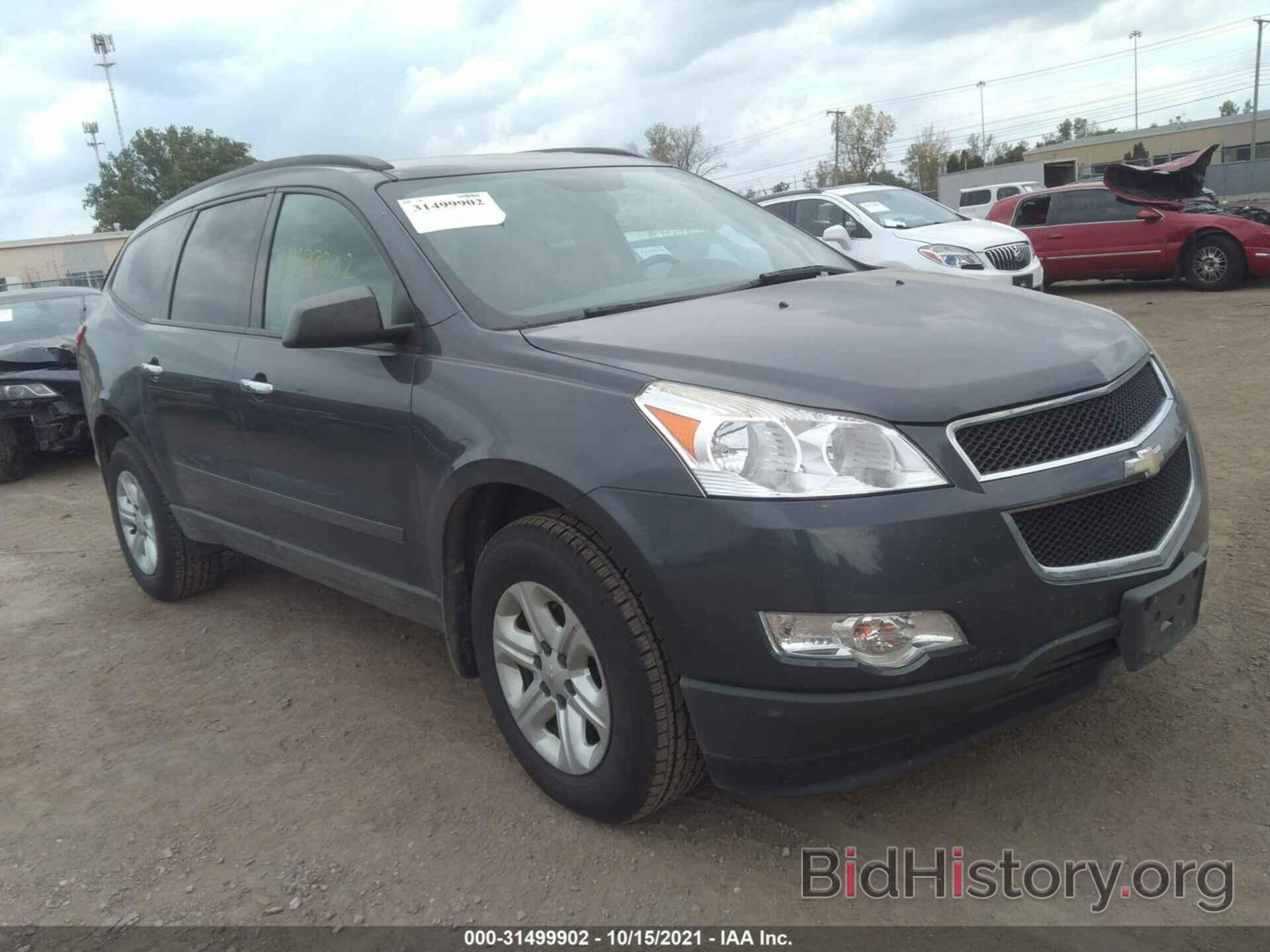 Photo 1GNKVFED9BJ262774 - CHEVROLET TRAVERSE 2011