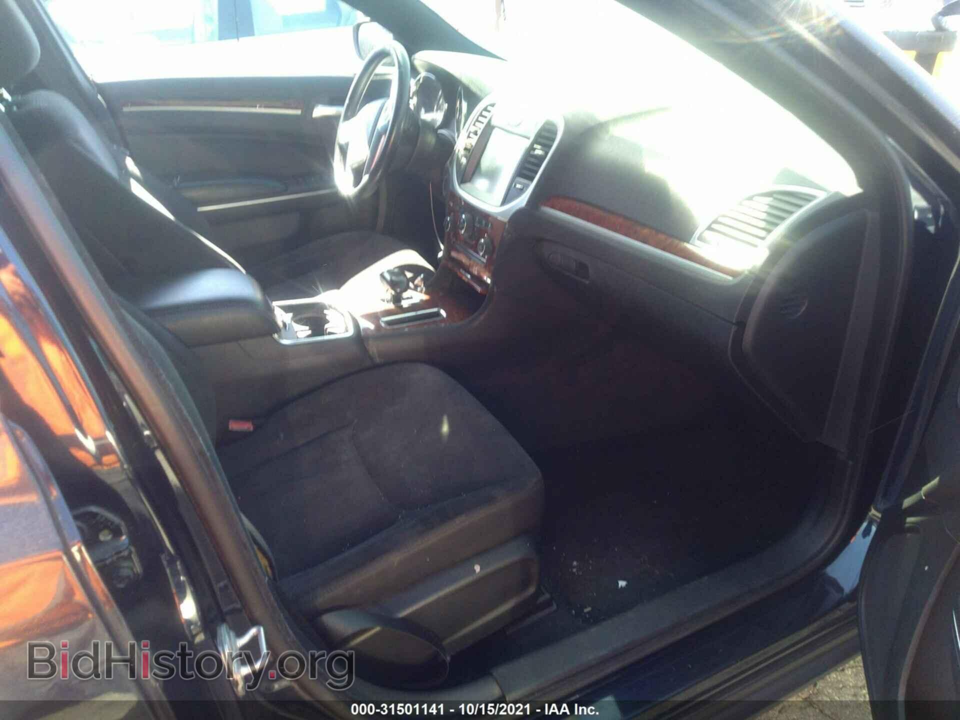 2012 CHRYSLER 300 - VIN: 2C3CCAAG3CH174591 - Фото 5