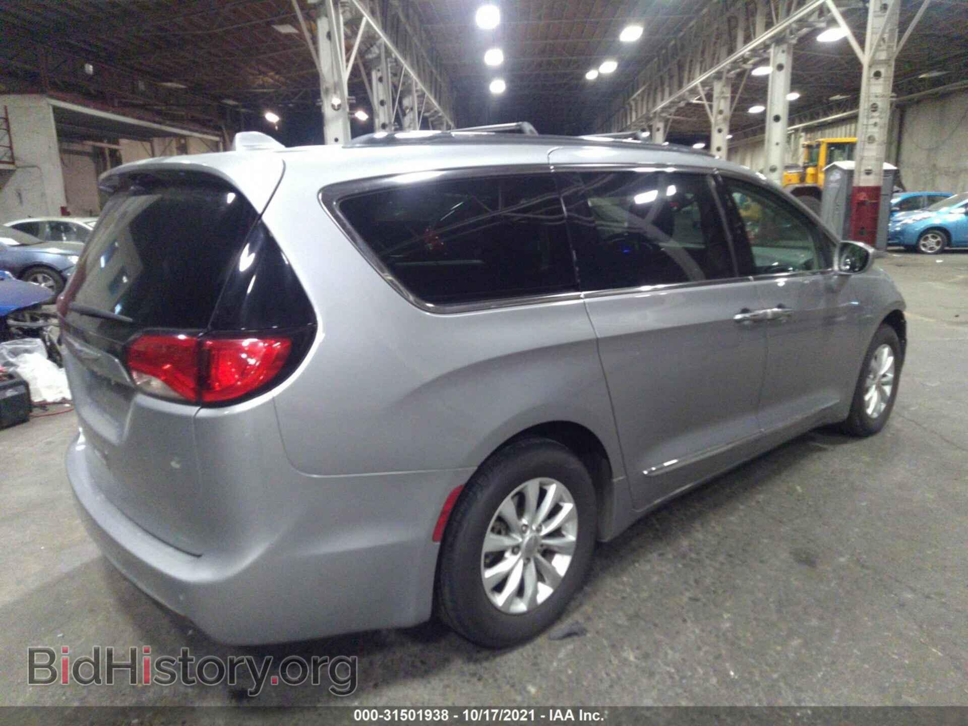 2019 CHRYSLER PACIFICA - VIN: 2C4RC1BG3KR593117 - Фото 4