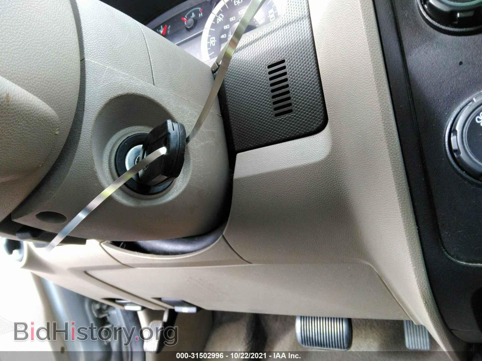 2011 FORD ESCAPE - VIN: 1FMCU0C70BKB10852 - Фото 11