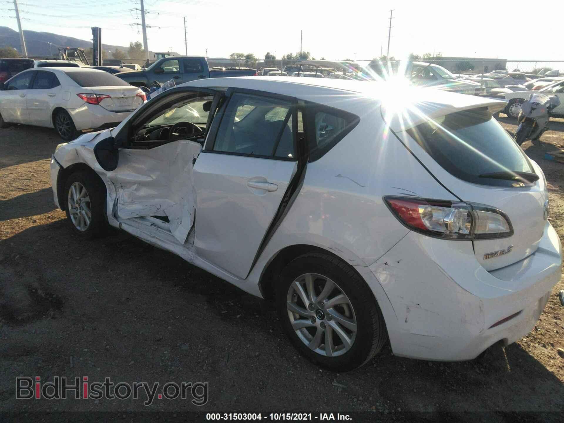 2013 MAZDA MAZDA3 - VIN: JM1BL1MP8D1818749 - Фото 3