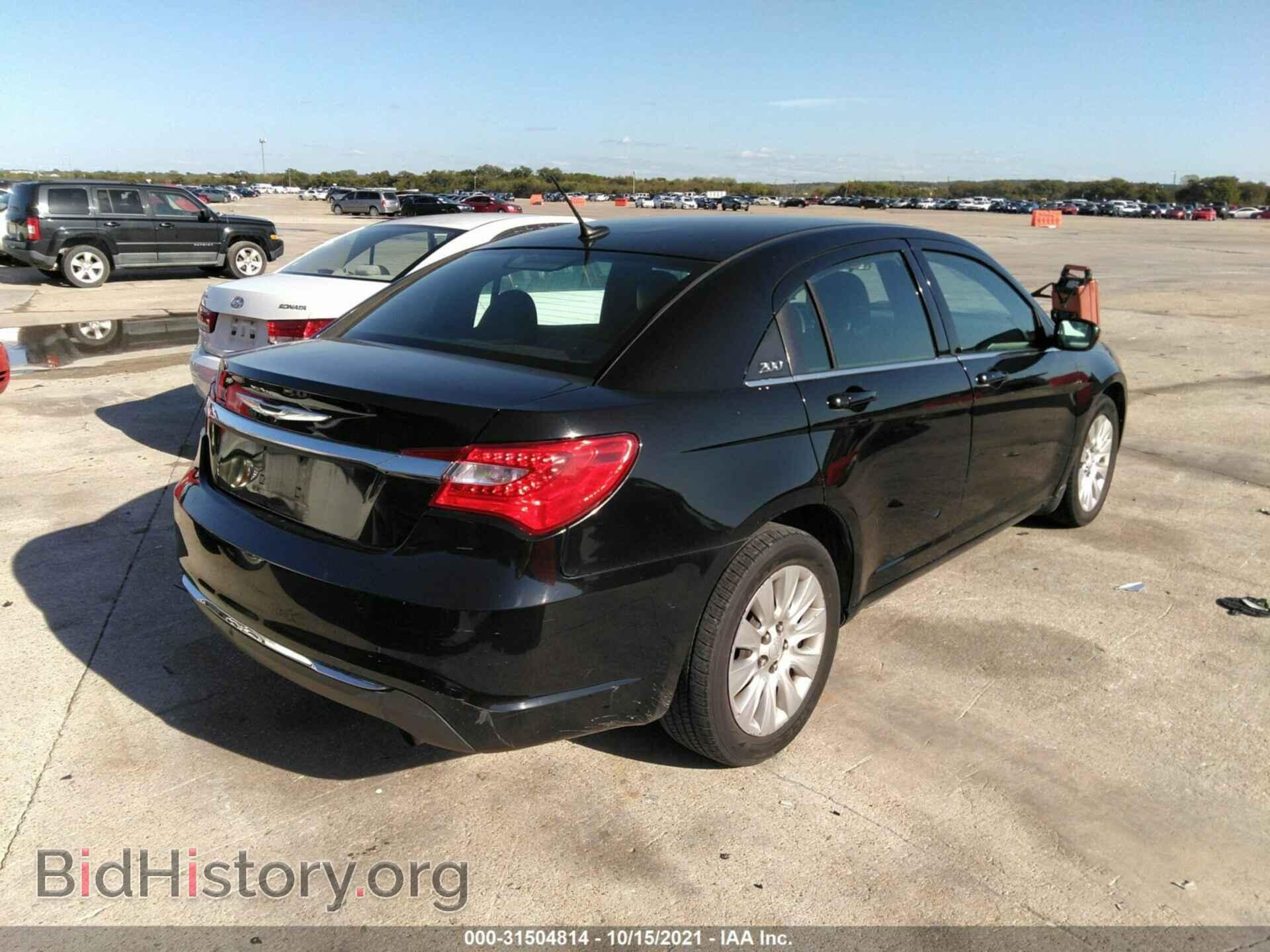 2013 CHRYSLER 200 - VIN: 1C3CCBAB0DN733341 - Photo 4