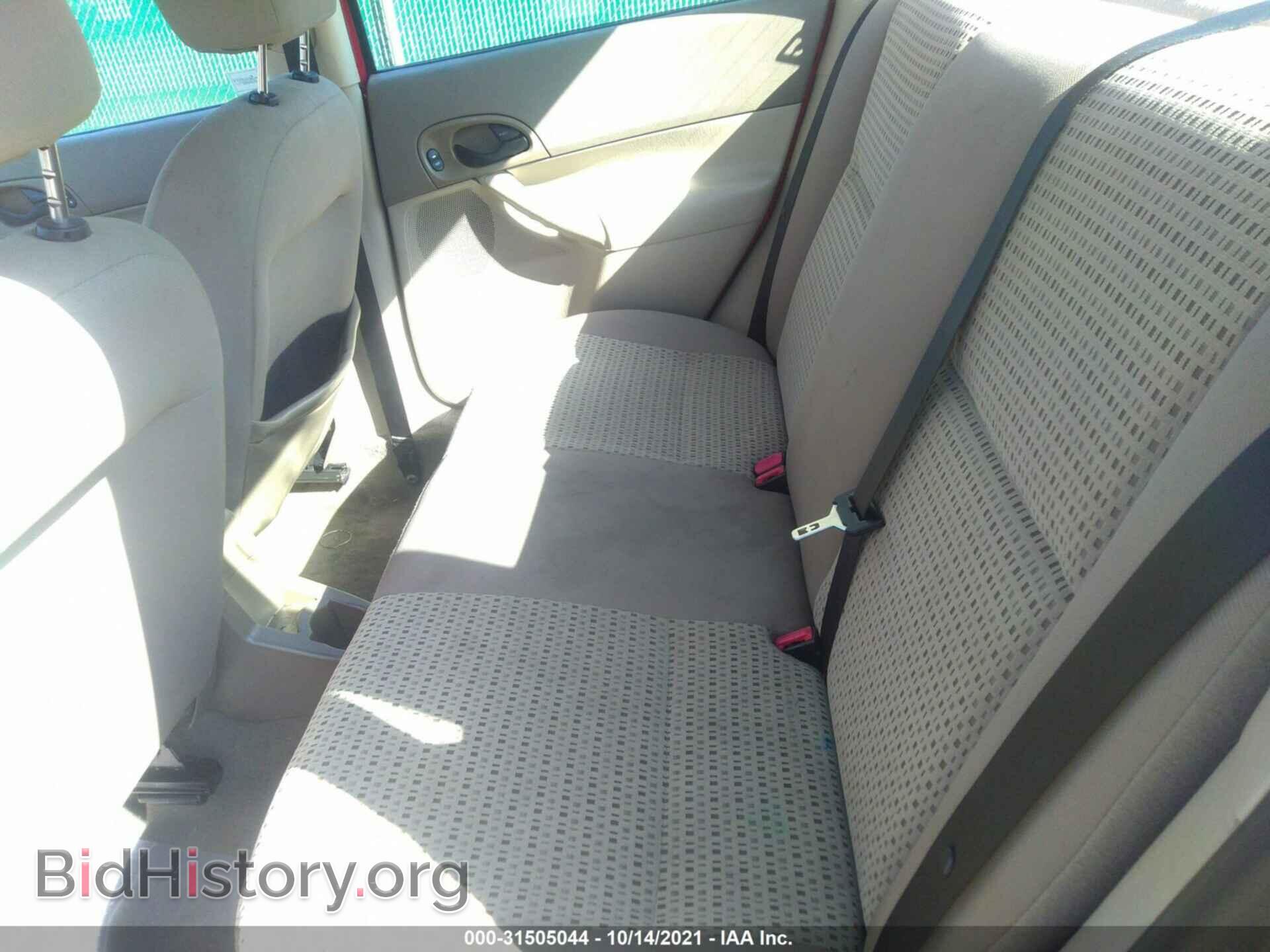 2007 FORD FOCUS - VIN: 1FAHP34N77W143076 - Фото 8