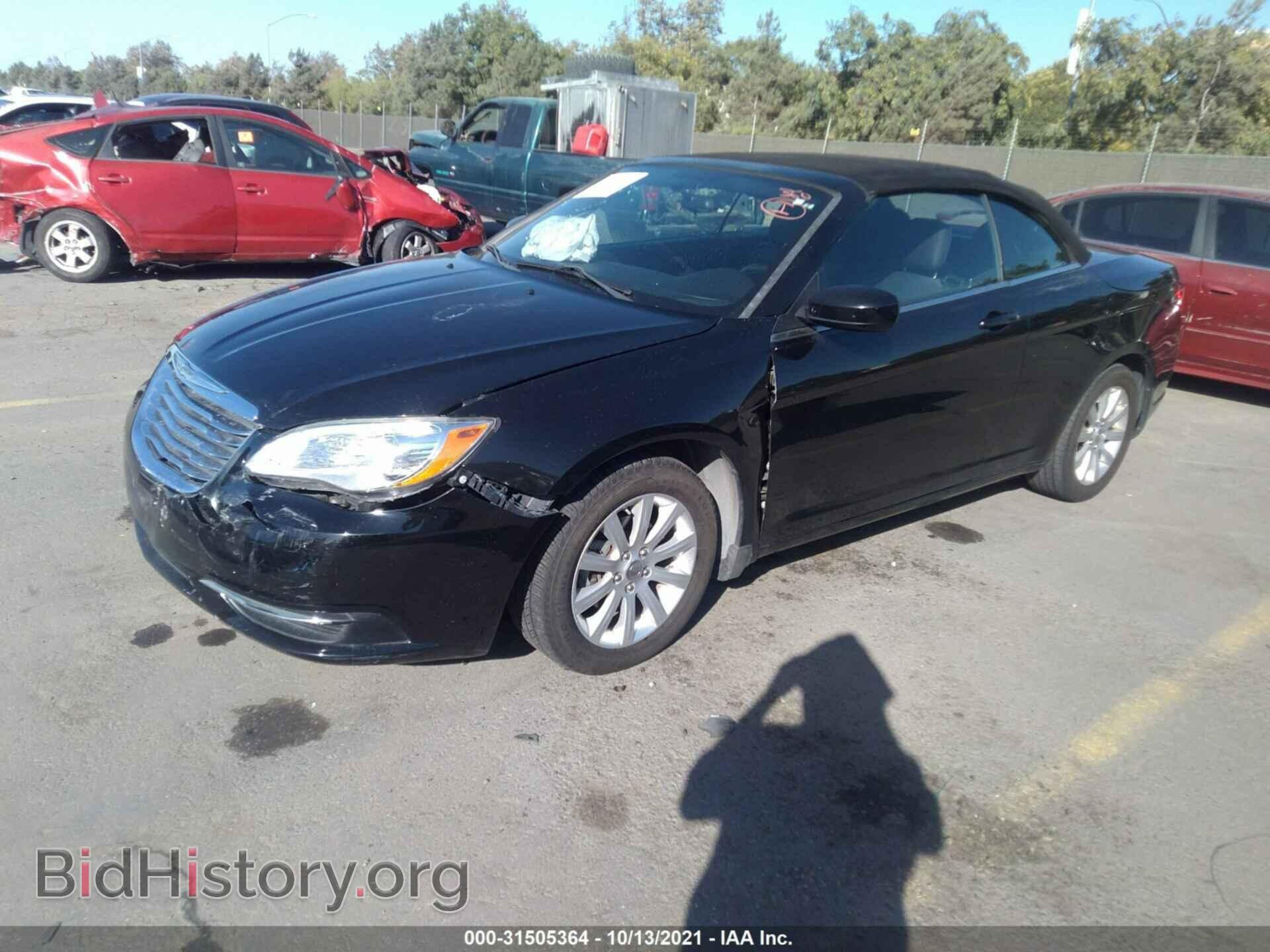 2013 CHRYSLER 200 - VIN: 1C3BCBEB7DN511398 - Photo 2