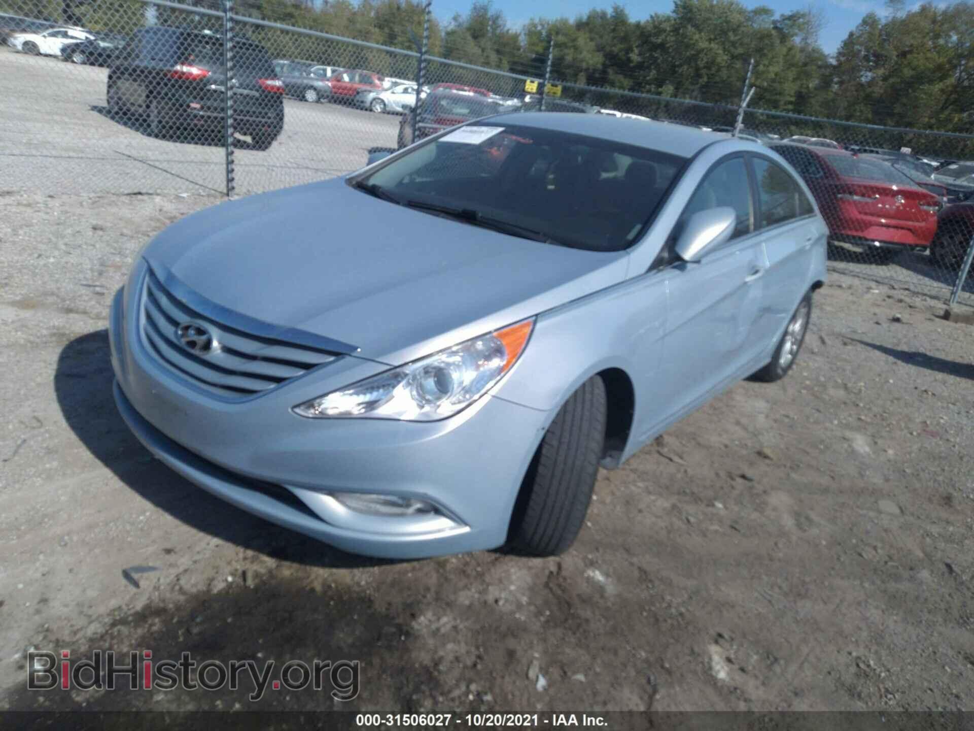 2013 HYUNDAI SONATA - VIN: 5NPEB4AC0DH764228 - Фото 2