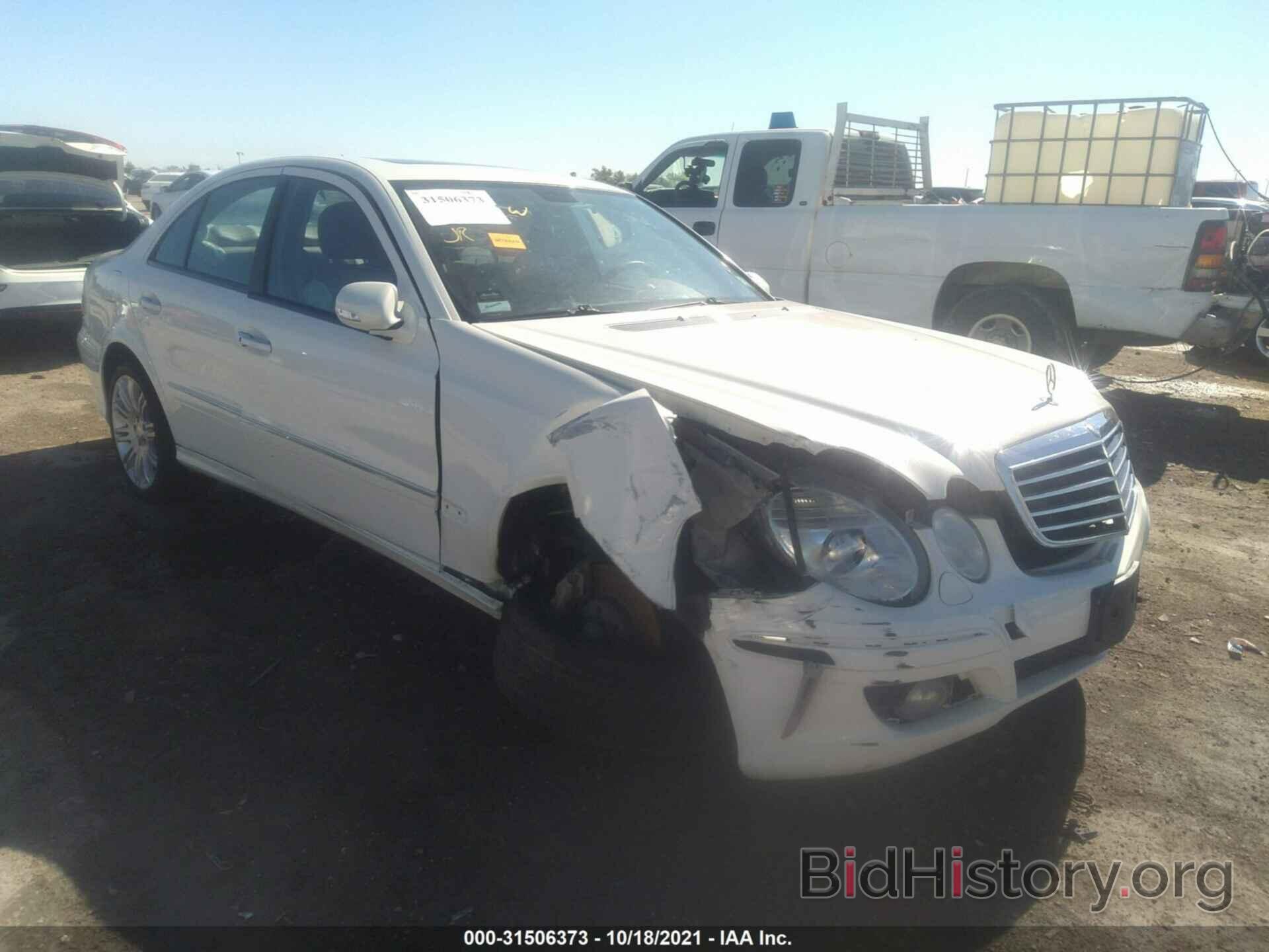 Photo WDBUF56X08B218858 - MERCEDES-BENZ E-CLASS 2008