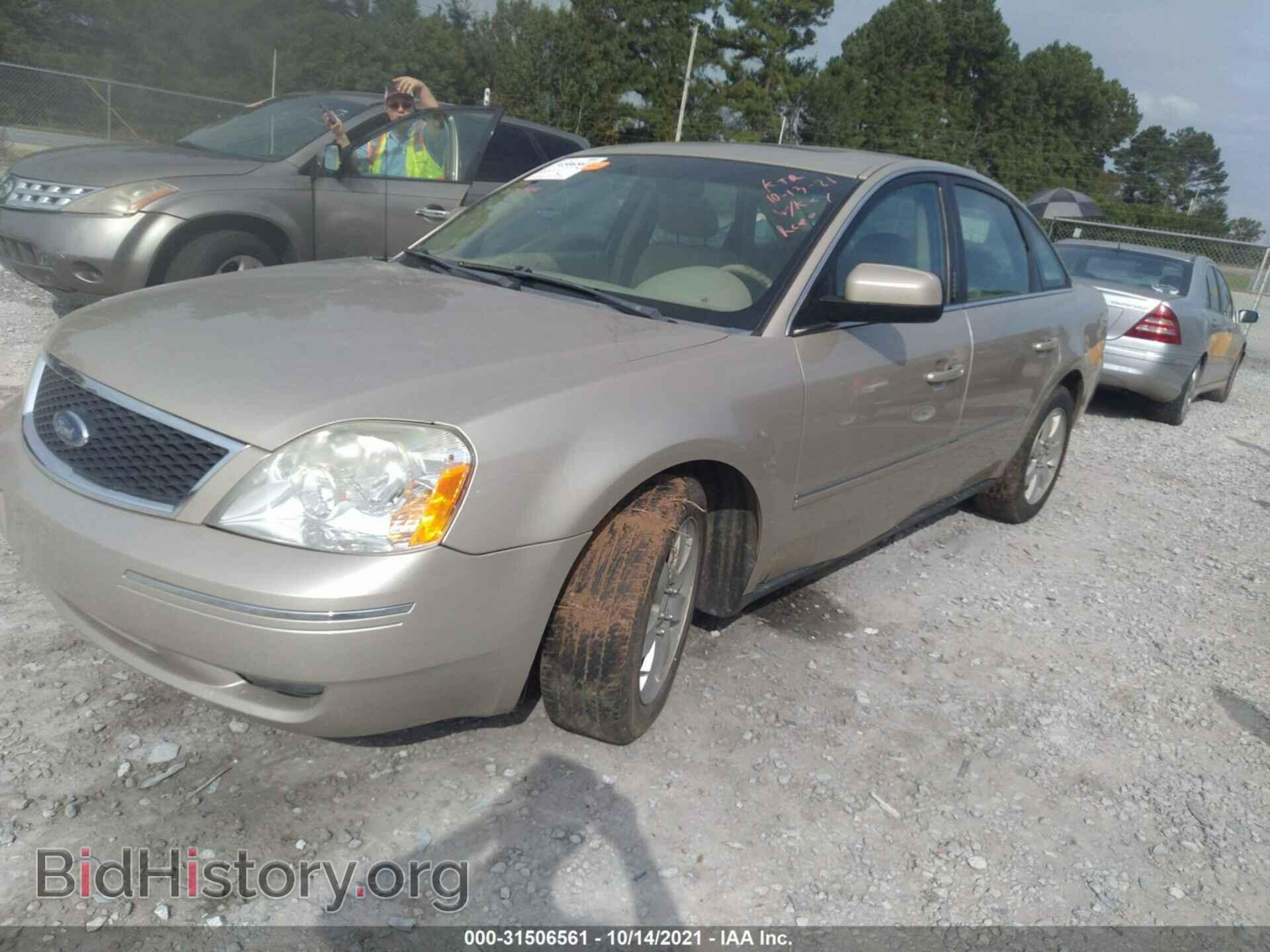 2006 FORD FIVE HUNDRED - VIN: 1FAFP24146G128140 - Photo 2