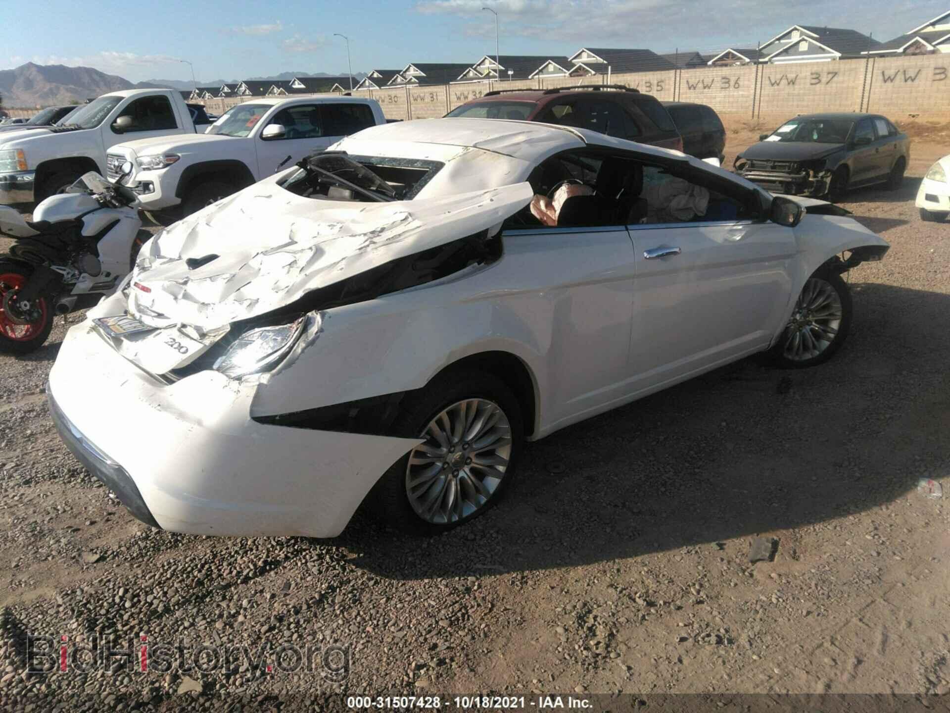2011 CHRYSLER 200 - VIN: 1C3BC7EG2BN530091 - Фото 4