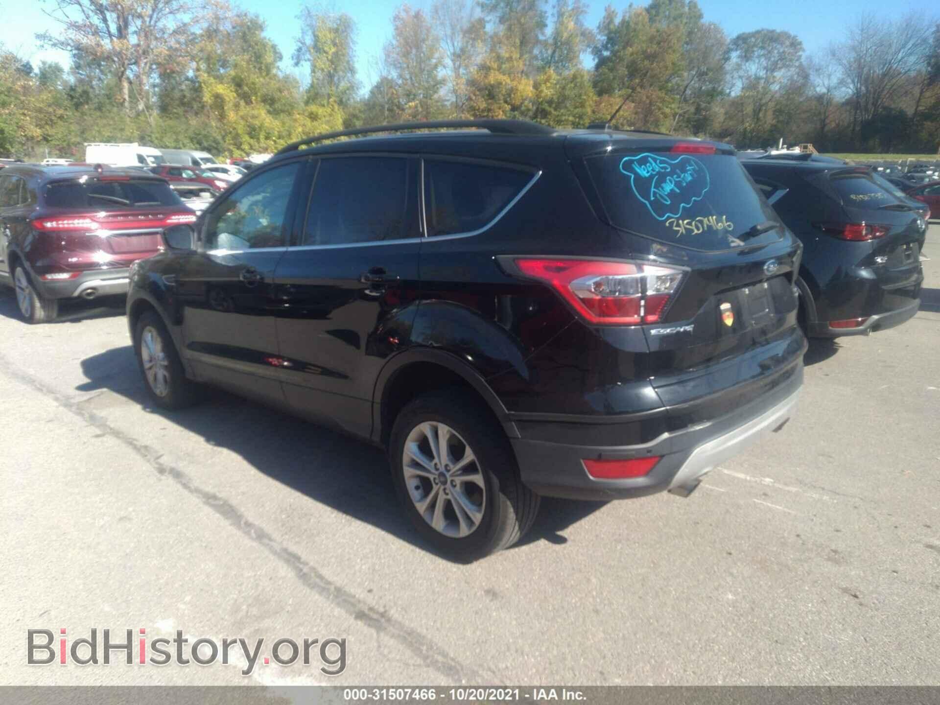 2017 FORD ESCAPE - VIN: 1FMCU9GD8HUB54020 - Фото 3