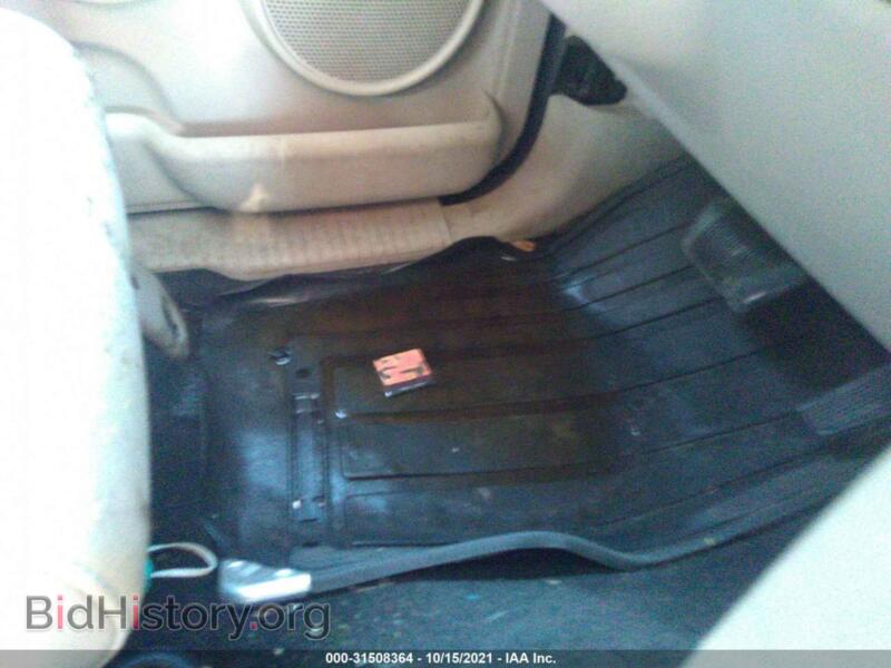2006 Jeep COMMANDER (VIN 1J8HG58N66C305577) — photo 6 of 11