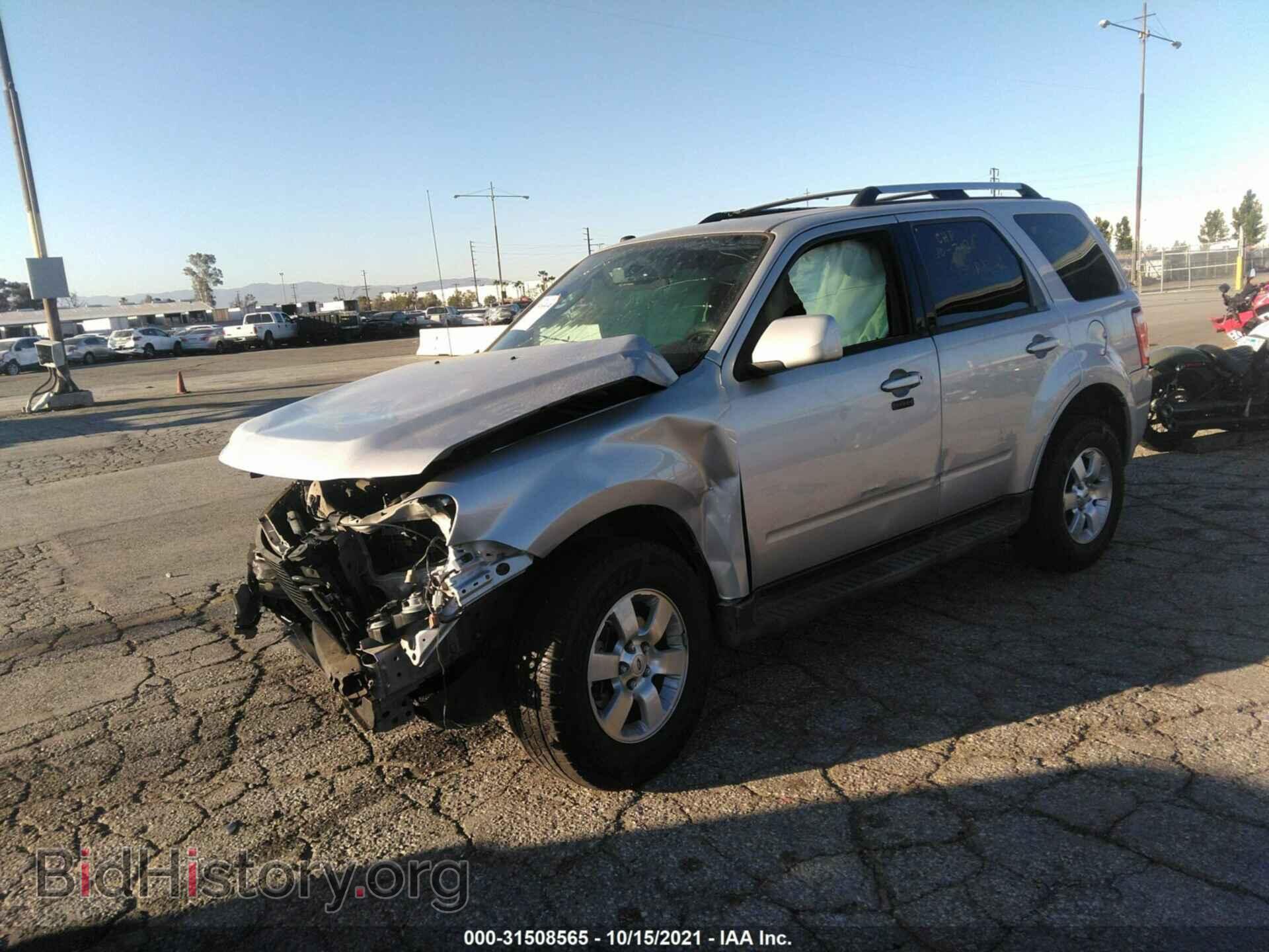 2011 FORD ESCAPE - VIN: 1FMCU0E76BKA38570 - Фото 2