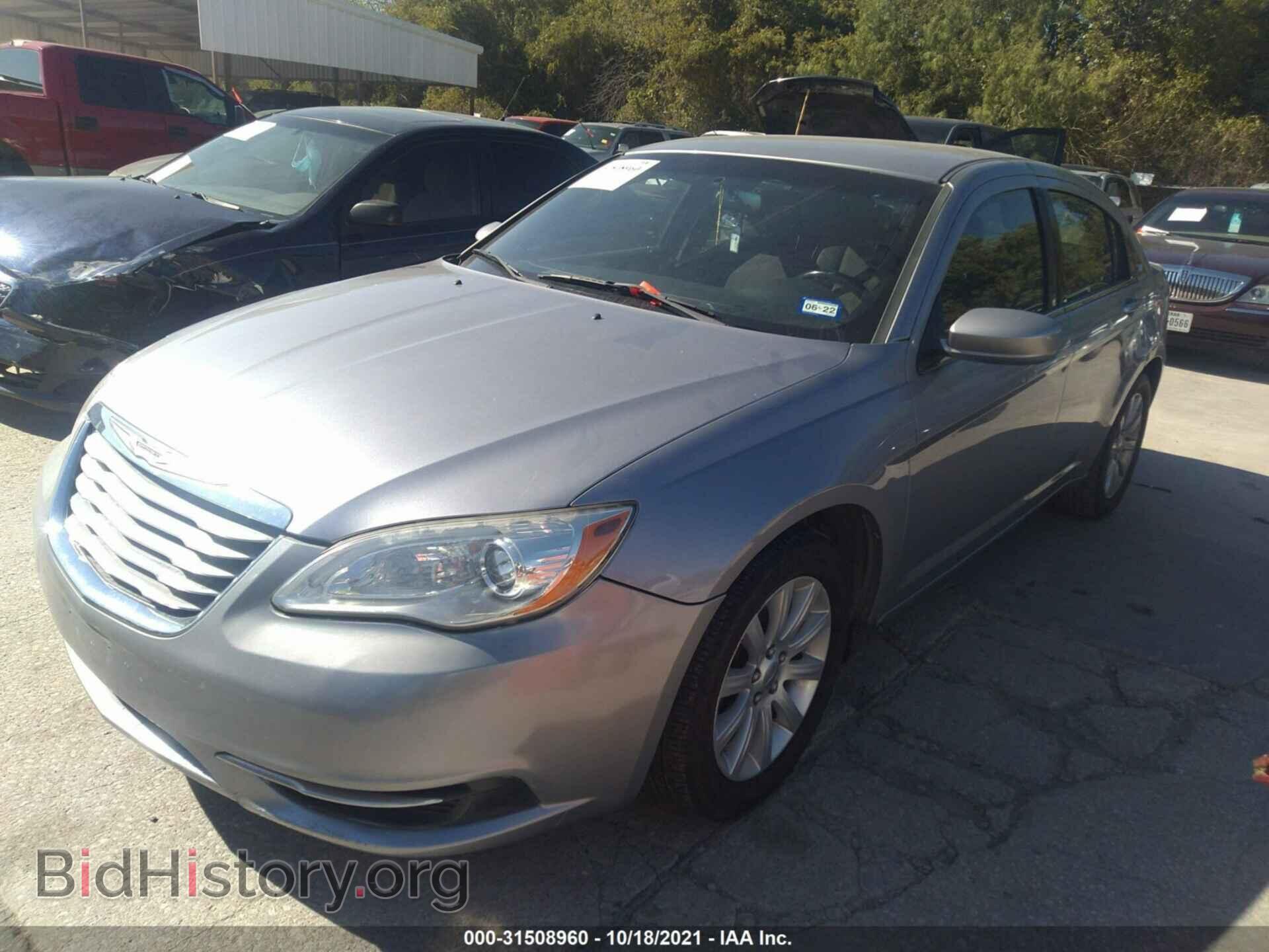2013 CHRYSLER 200 - VIN: 1C3CCBBB7DN604320 - Фото 2