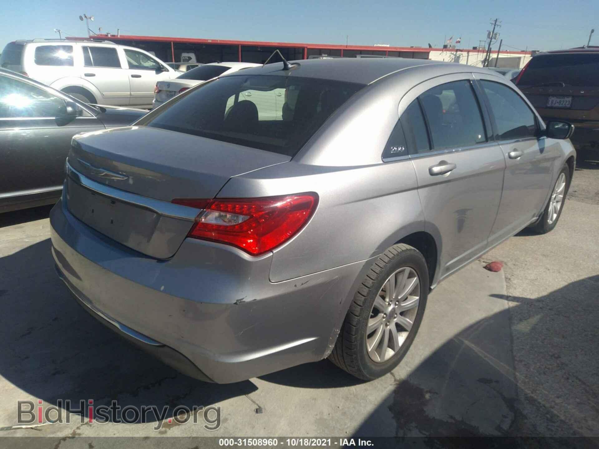 2013 CHRYSLER 200 - VIN: 1C3CCBBB7DN604320 - Фото 4