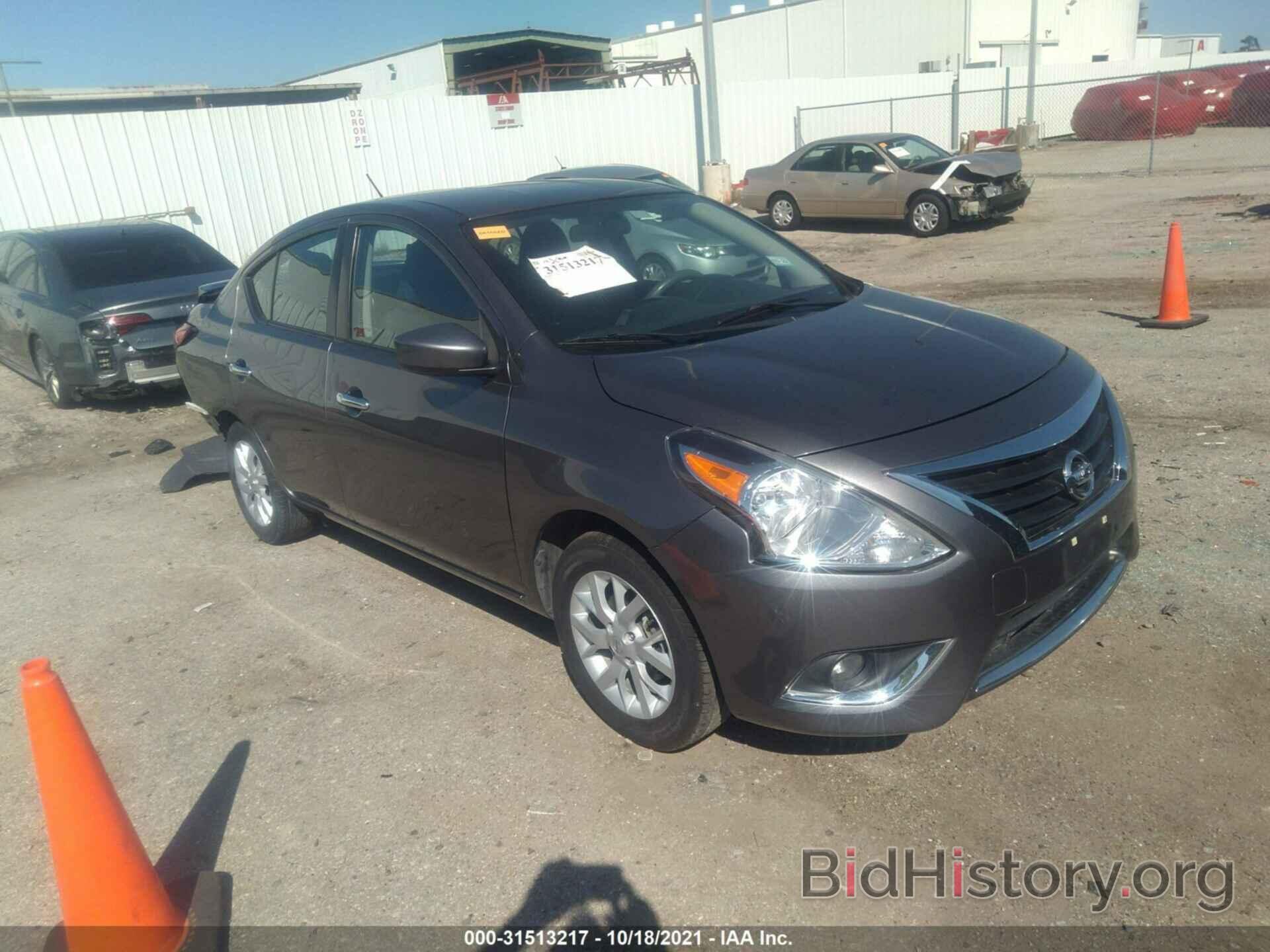 Photo 3N1CN7AP5JL868036 - NISSAN VERSA SEDAN 2018