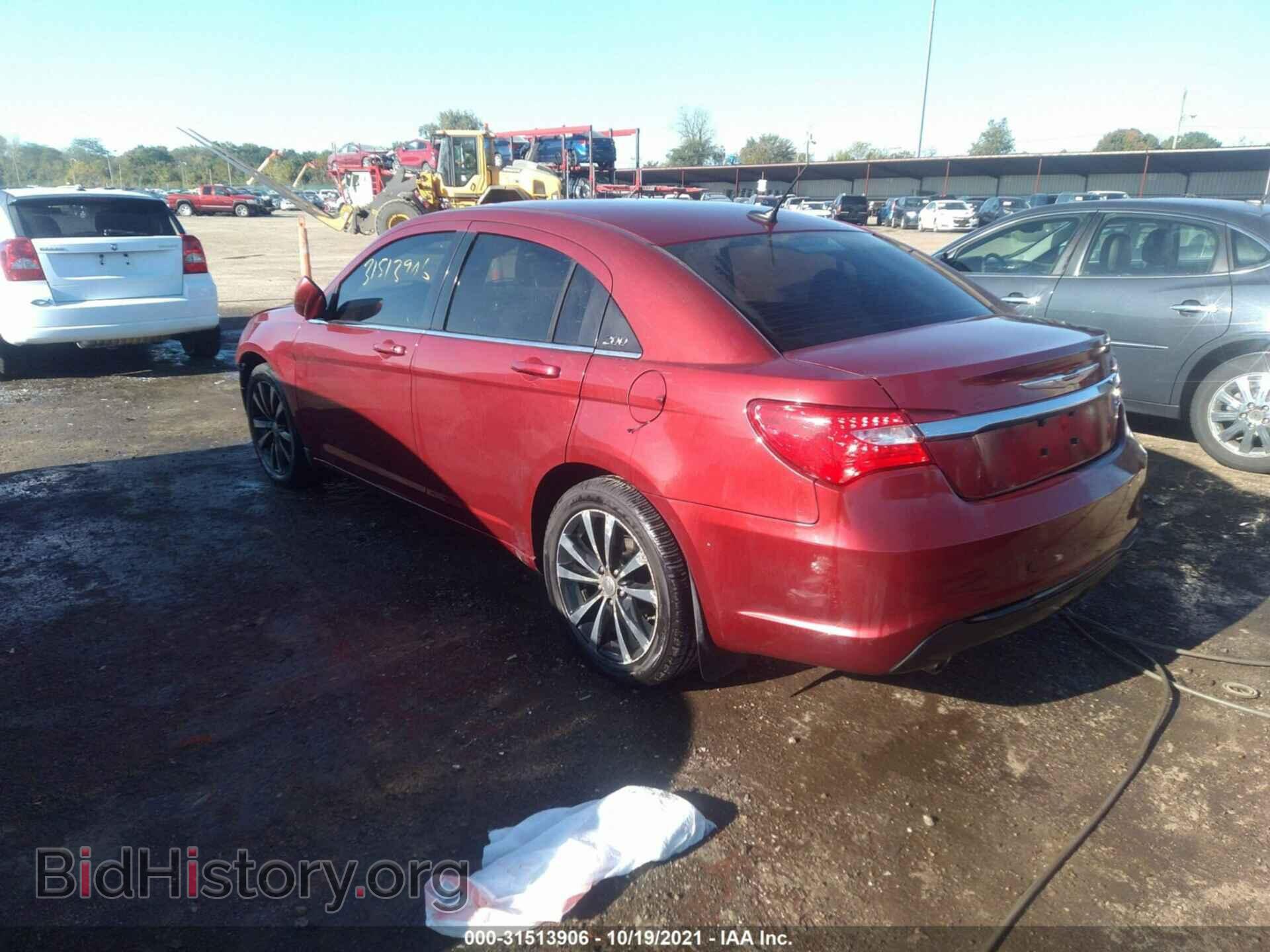2012 CHRYSLER 200 - VIN: 1C3CCBBG7CN263317 - Фото 3